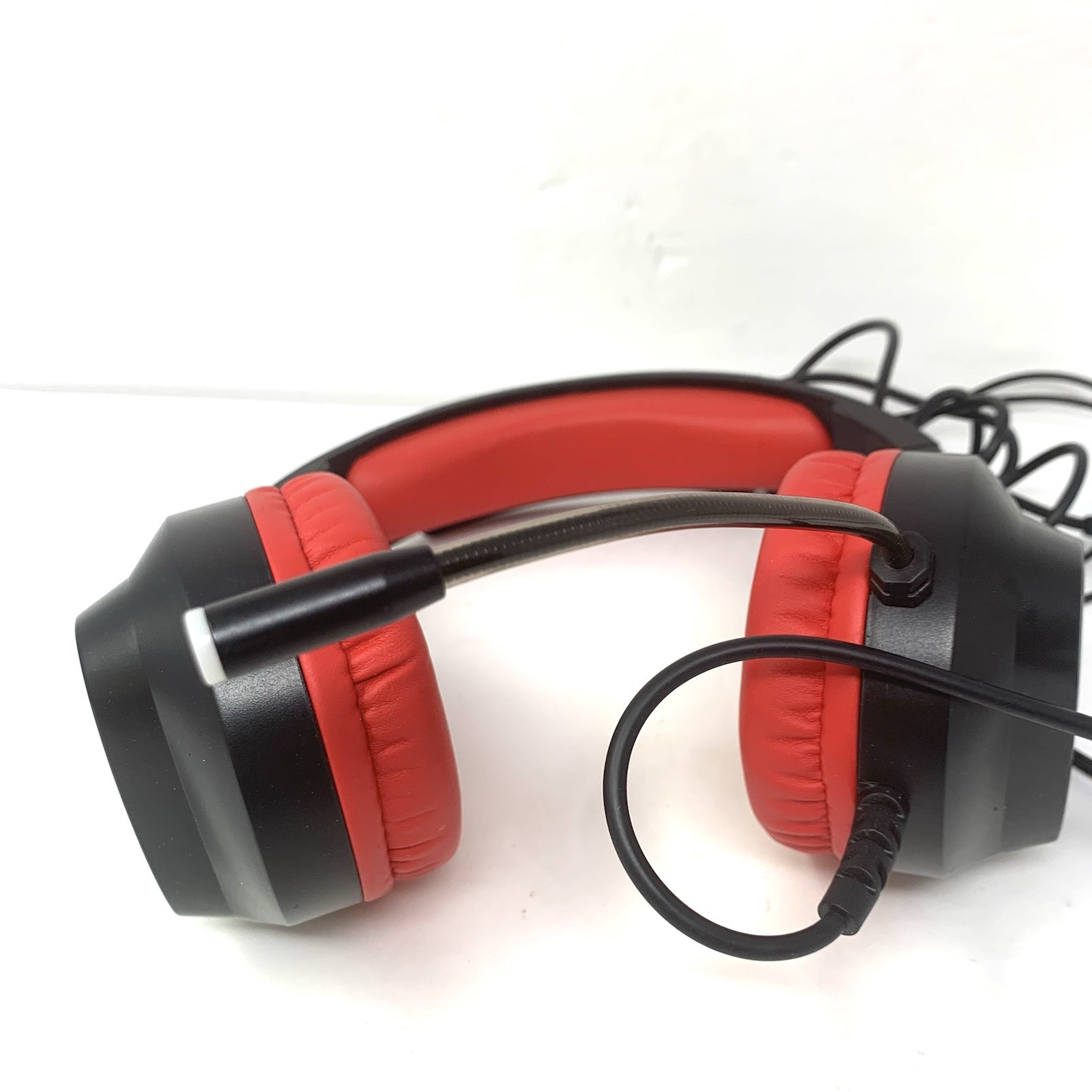 LVLUP Mod LU056 BlkRed Gaming Headset With Mic Pre Owned
