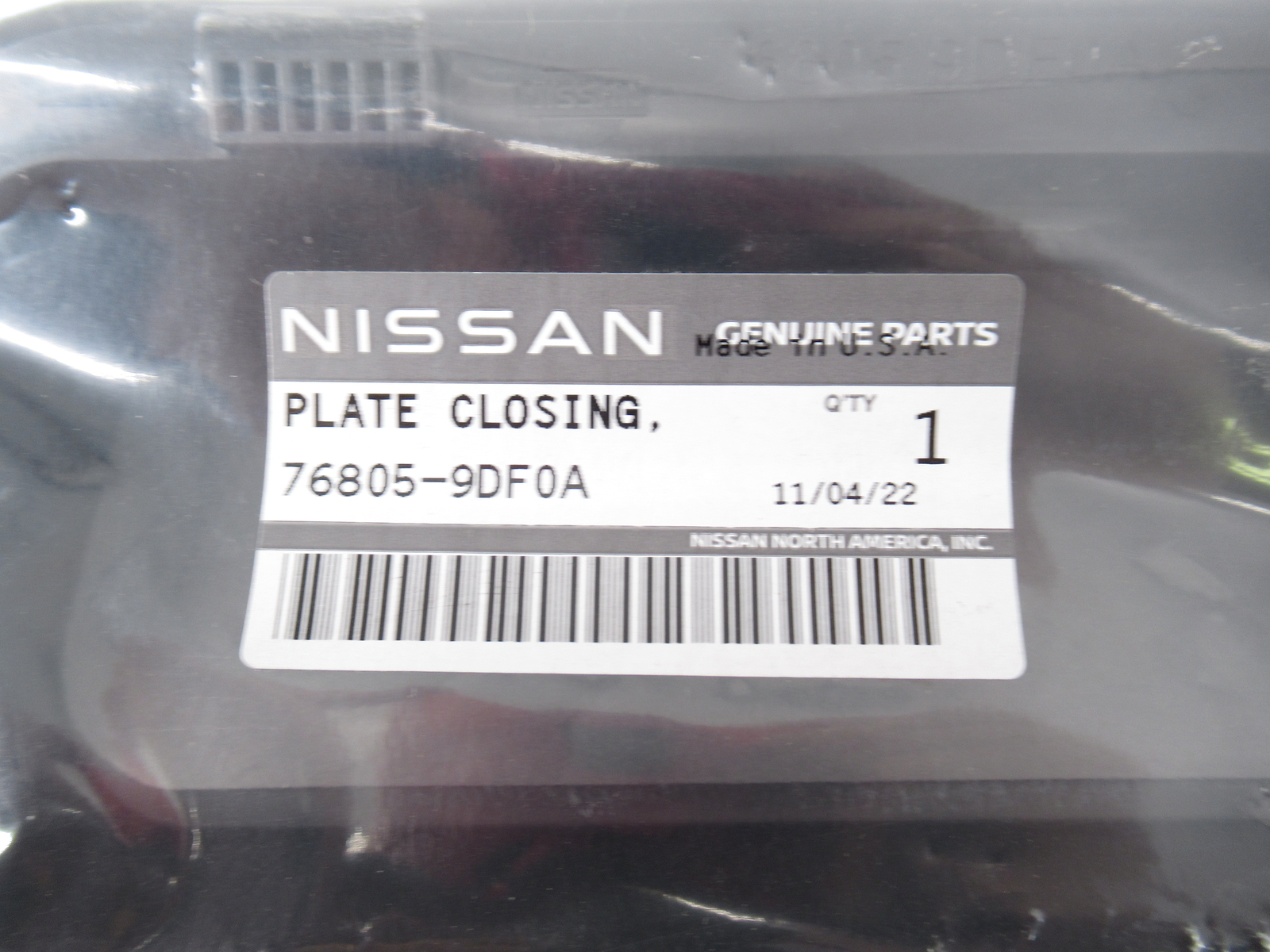 Genuine OEM Nissan 76805-9DF0A Pressure Vent Duct