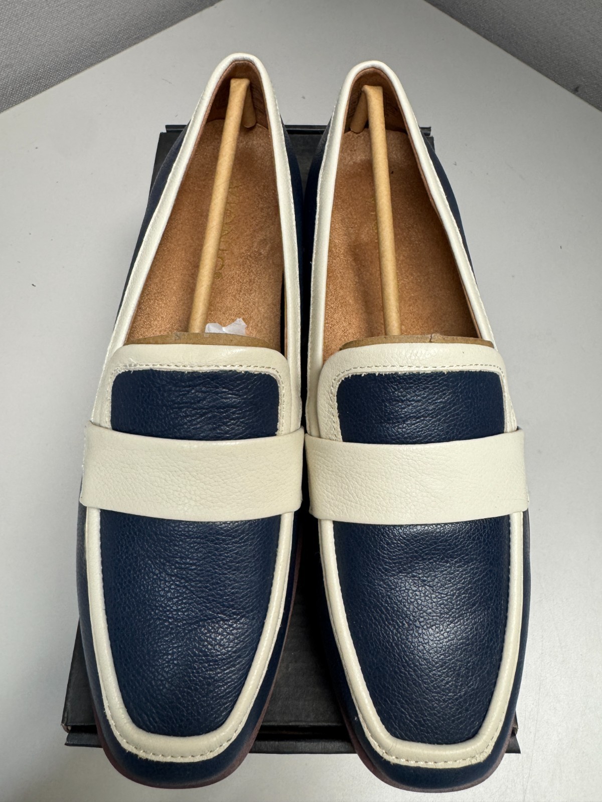 Vionic Women's Sellah Navy Cream Loafer Medium Width Multiple Sizes