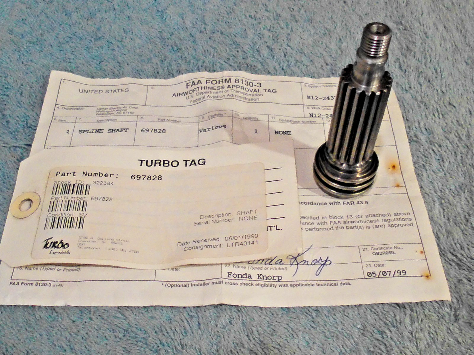 Boeing 737-727 -SHAFT- P#697828- WITH FAA FORM