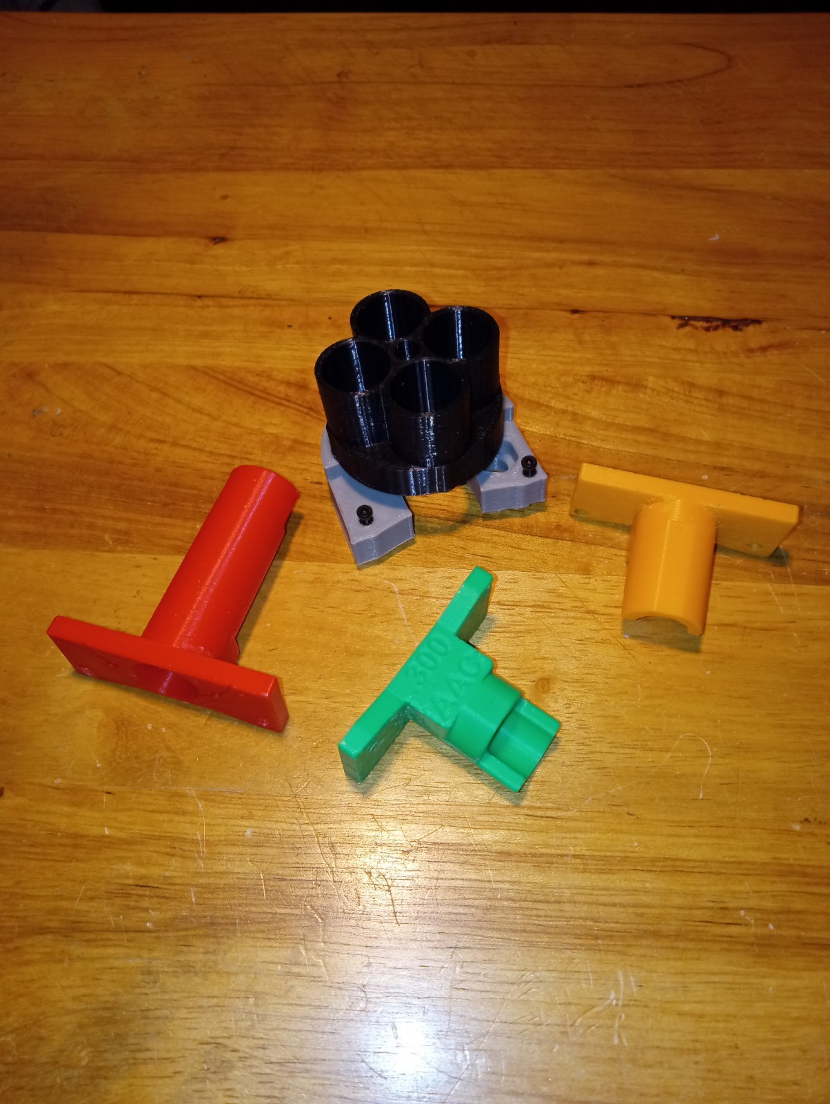 Lee APP Universal Case Feeder 3D Printed With 3 Case Adapters,No More Adjusting.