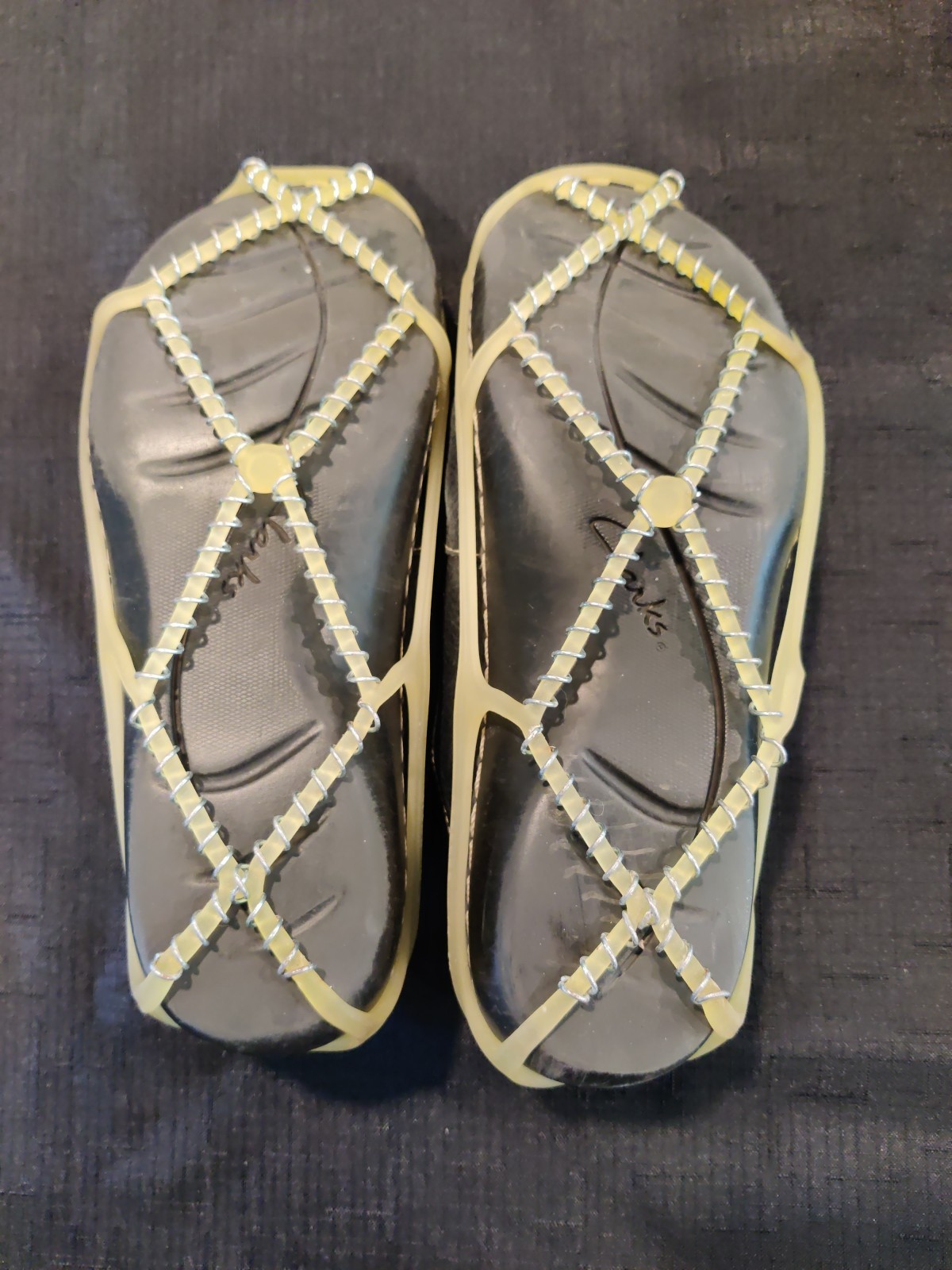 Yaktrax Slip-on Traction Cleats for Snow & Ice Clear Small Anti-slip Shoes Boots