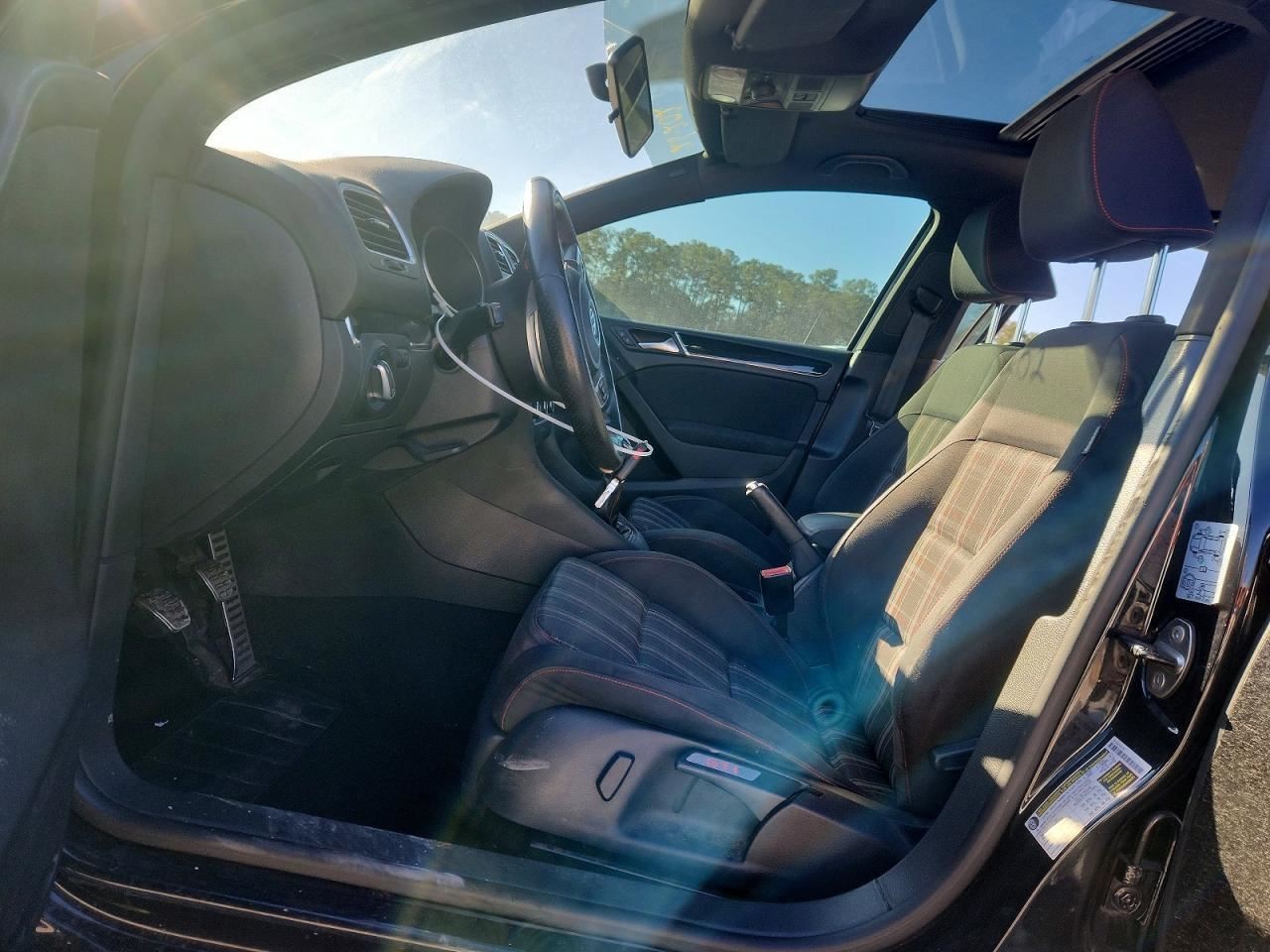 GTI 2012 Glove Box 5023209