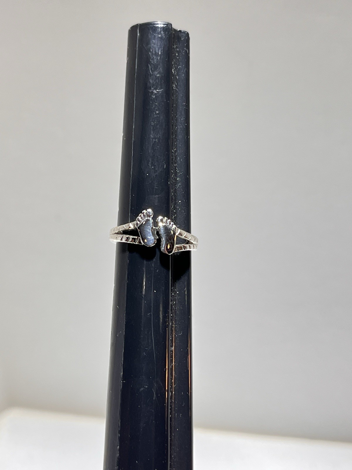 Sterling Silver 925 Feet Wrap Around Toe Ring Size 3-3.5 1.7 G