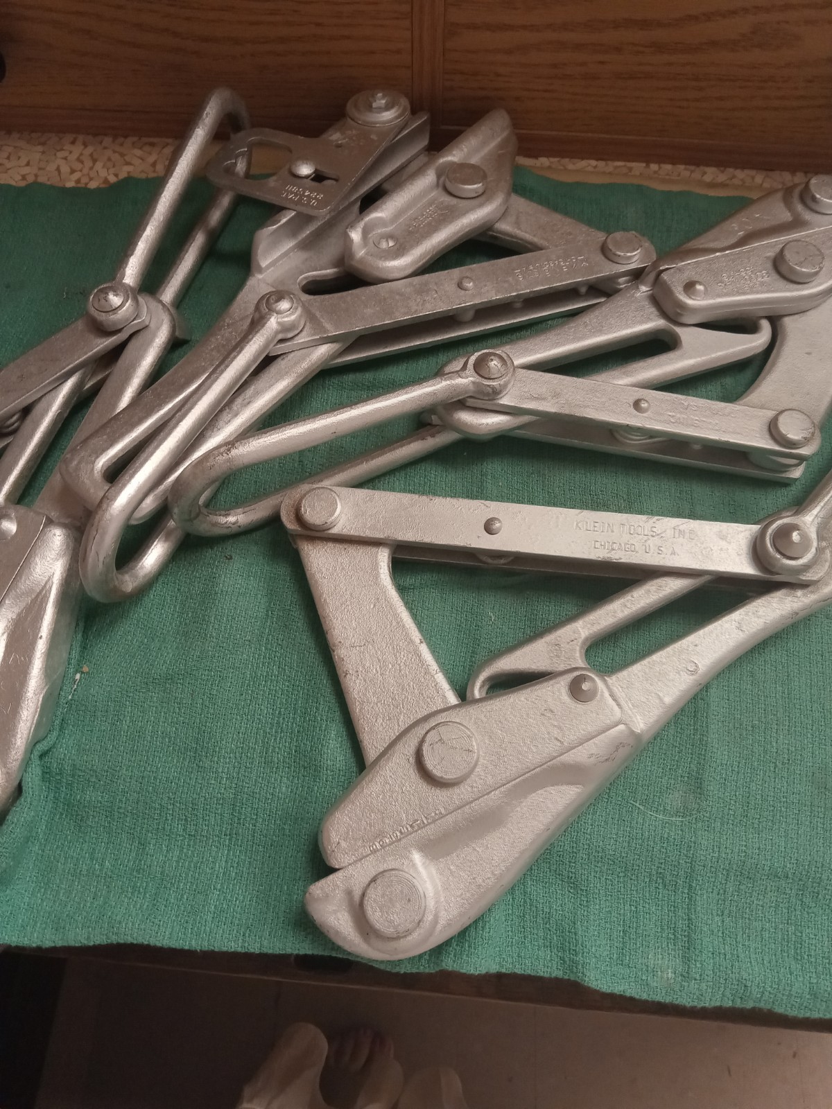 KLEIN 1628 8000 LB LOT OF 4