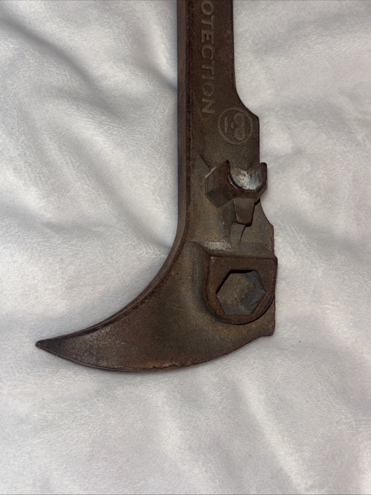 Dead On Tools Exhumer 10-5/8" Long Nail Puller Multi-Tool Pry Bar Hammer