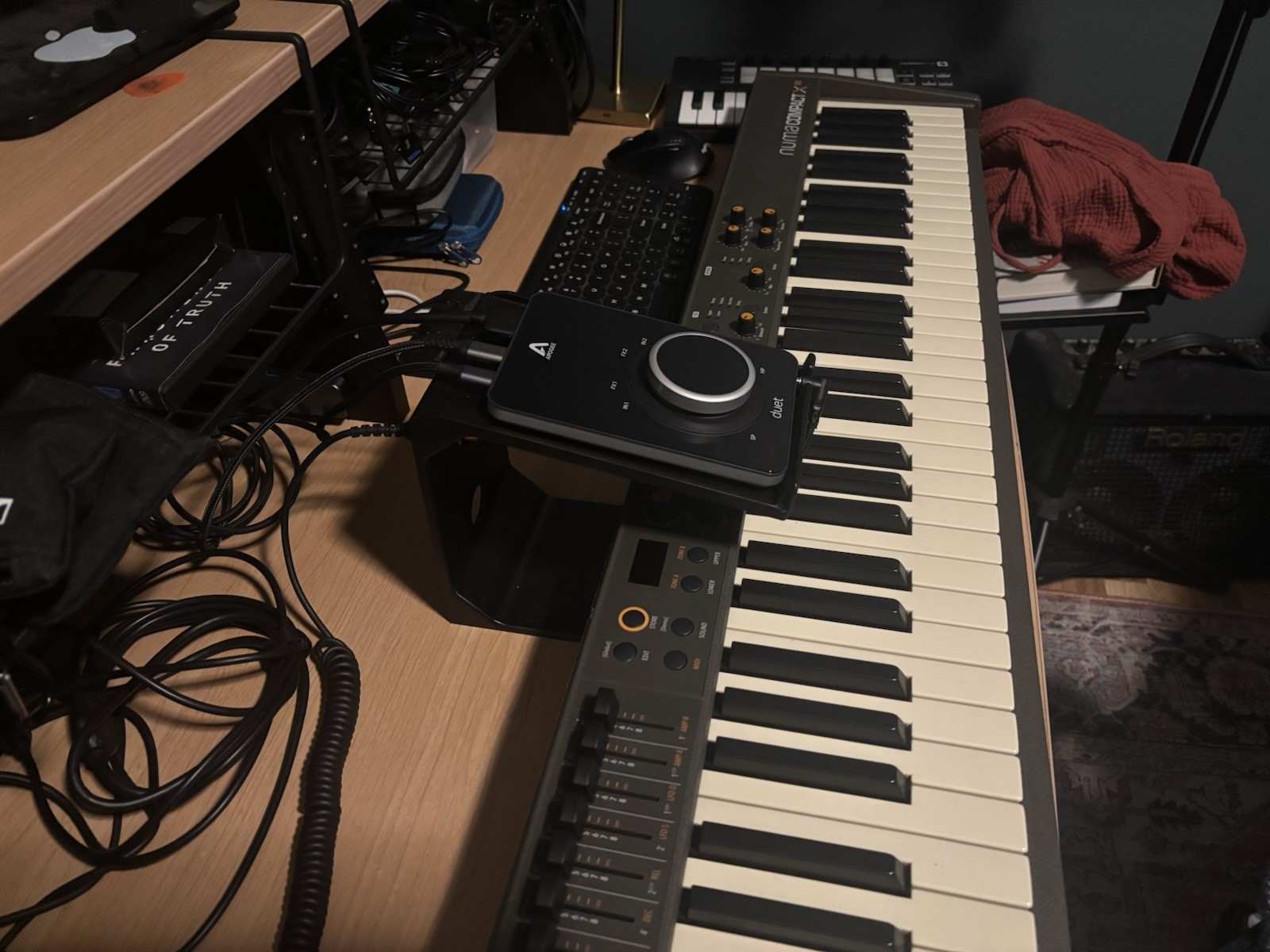 Desktop Riser - For Apogee Duet 3