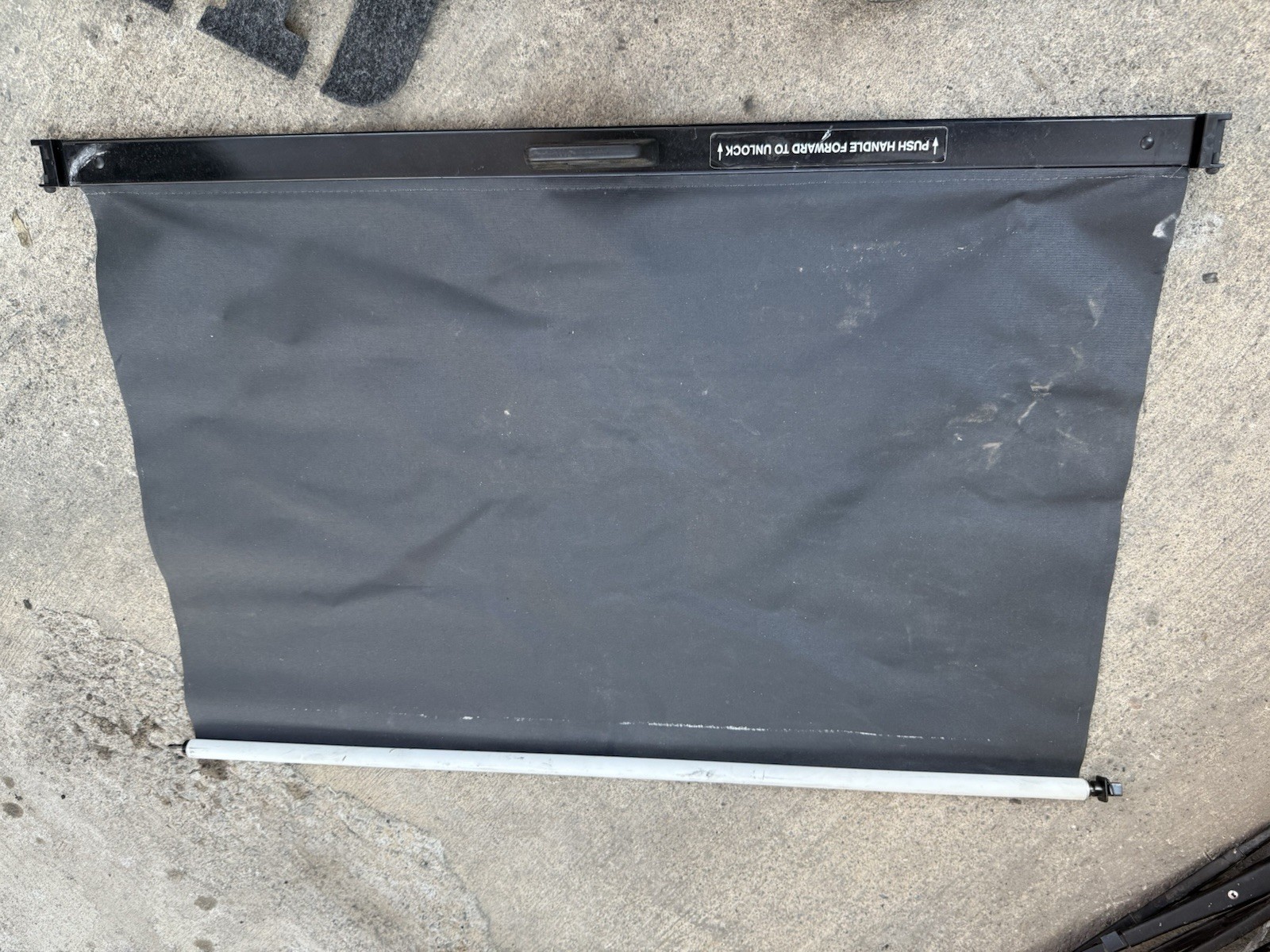 2018-2024 VOLVO VNL 760 FRONT UPPER ROOF OVERHEAD FOREHEAD GLASS SUN SHADE OEM
