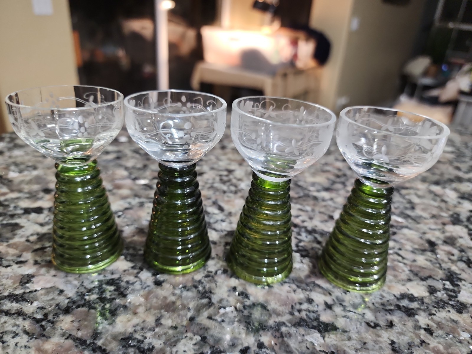 Set Of 4 Roemer Beehive Etched Cordial Glasses 2.75" tall.