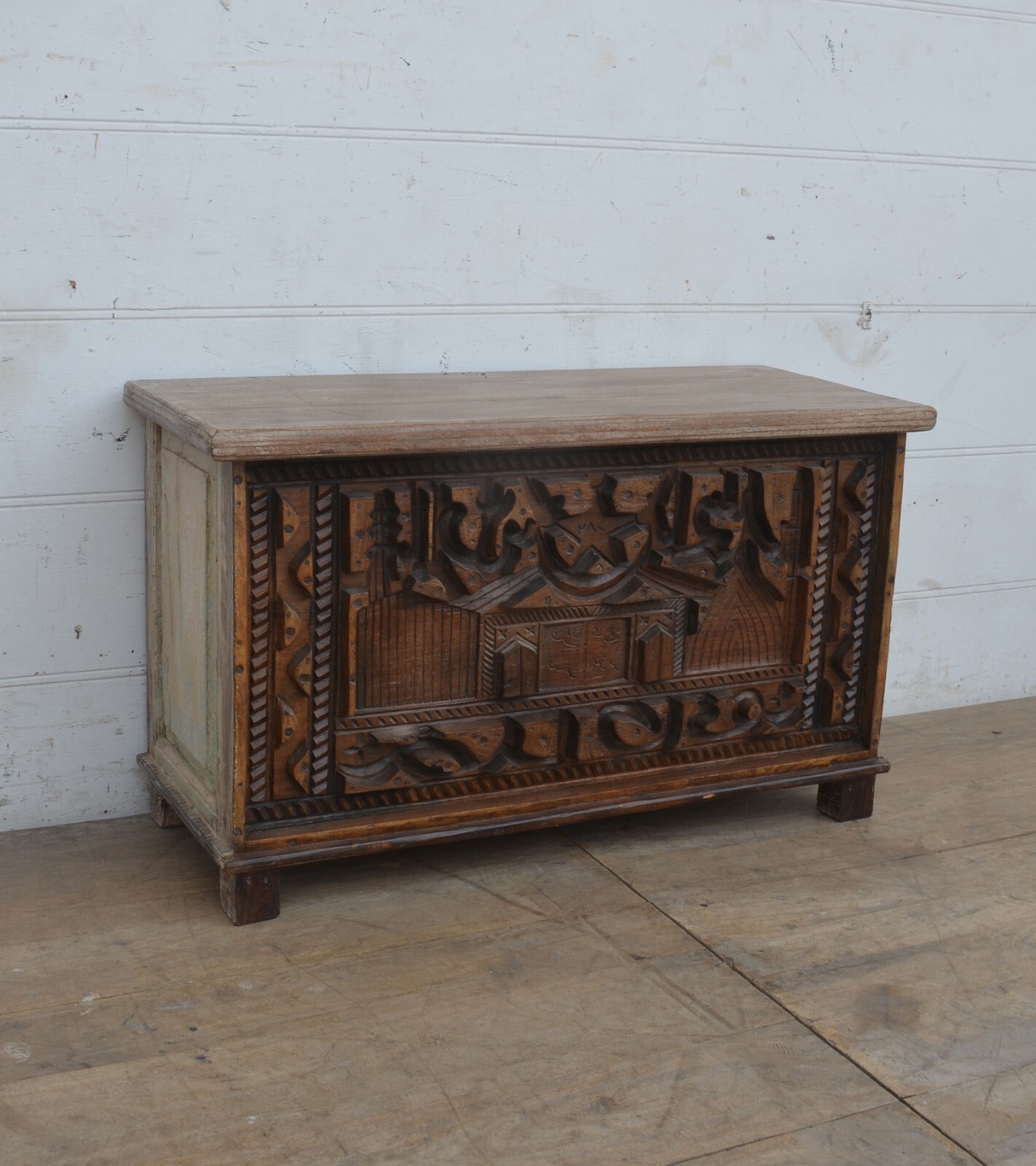 Reclaimed Teak Wood Trunk with Hand Carved Design.