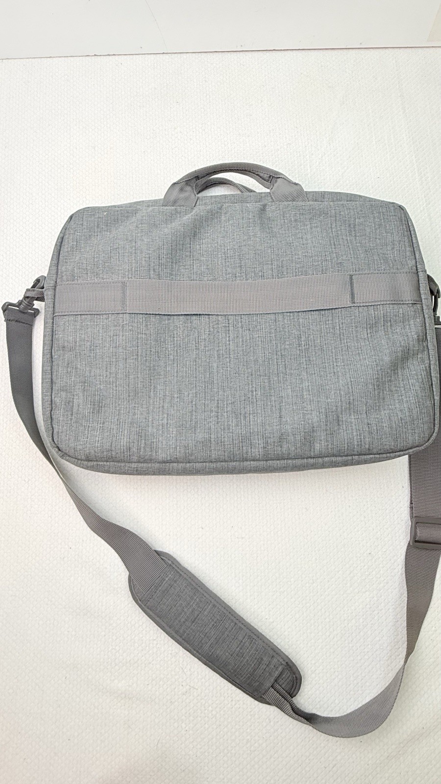 Case Logic Laptop Bag Gray Shoulder Strap Multiple Compartments and Zippers EUC