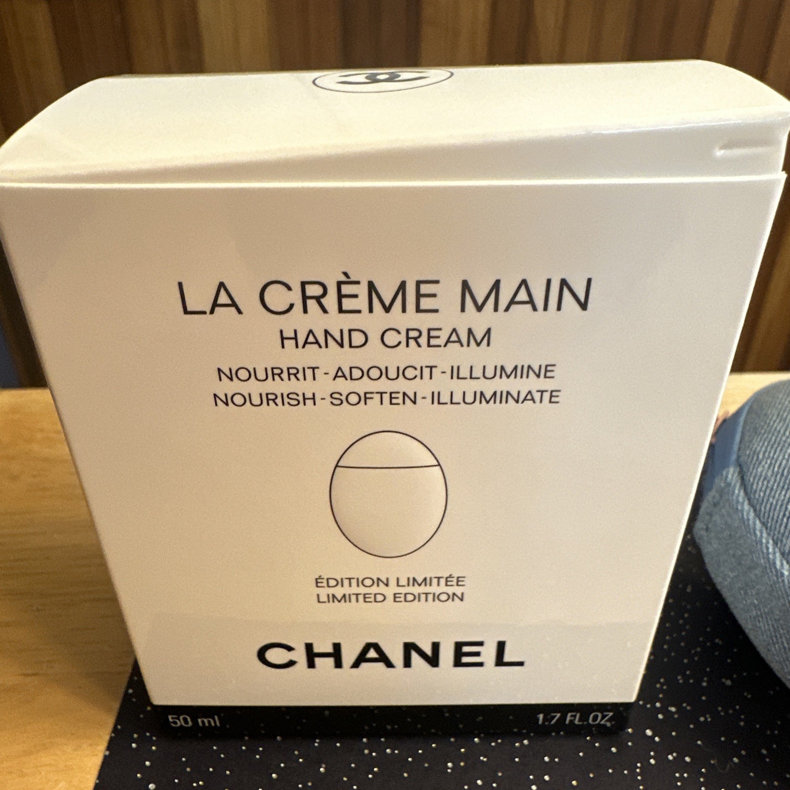 CHANEL LA CRÈME MAIN Hand Cream & Denim Pouch - 2026 Denim Limited Edition BNIB