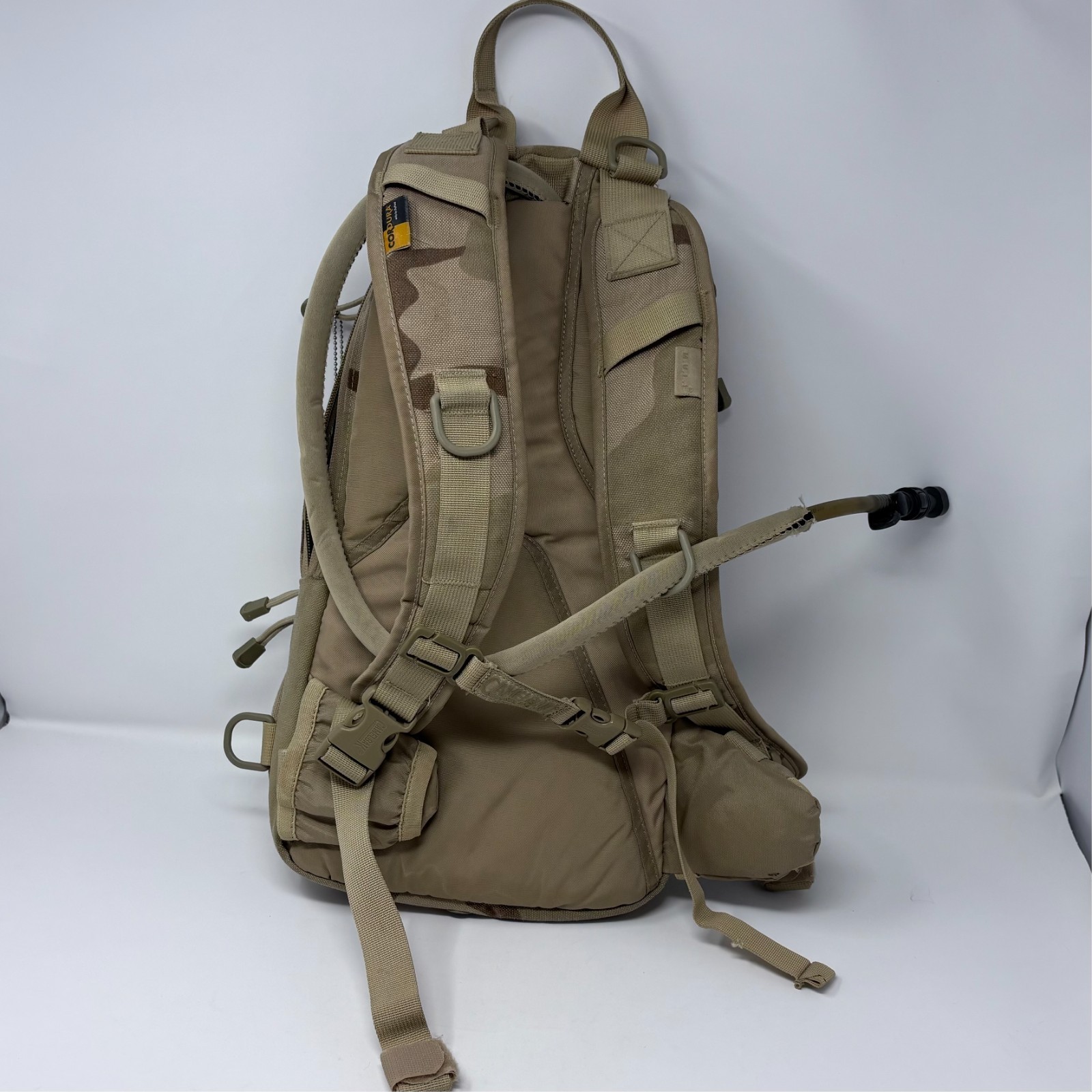 Camelbak Maximum Gear Hydration Backpack w/ 3 Liter Bladder Camo 18"