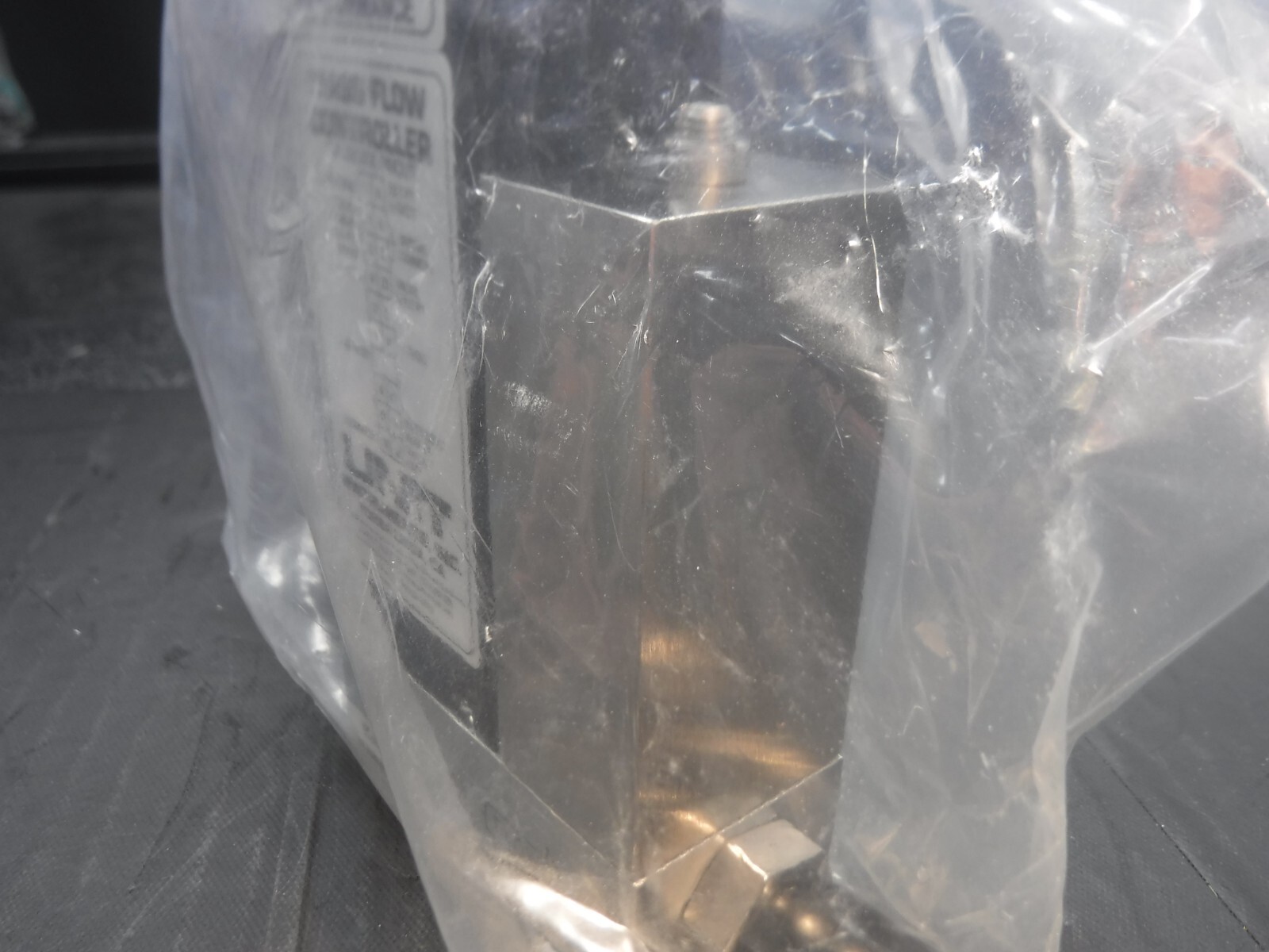 Unit Model: UFC-1100A Range: 5 SLM Gas: N2 Mass Flow Controller