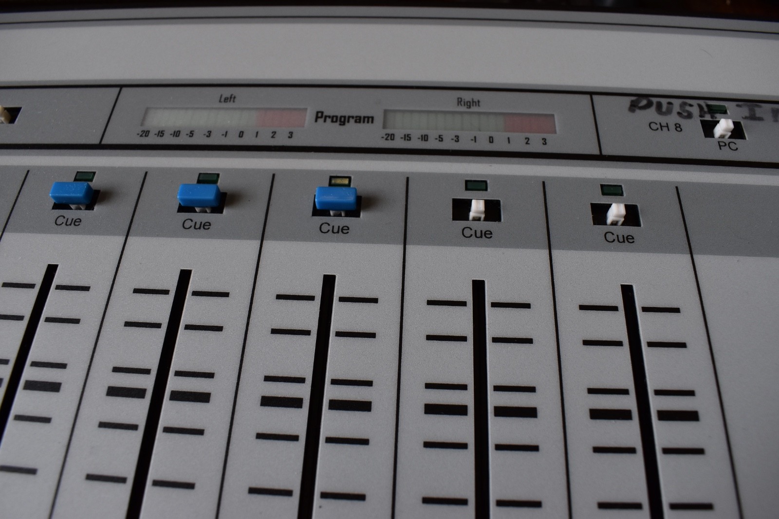 Arrakis Systems ARC-8 Mixing Board Model# ARR1404233 USED