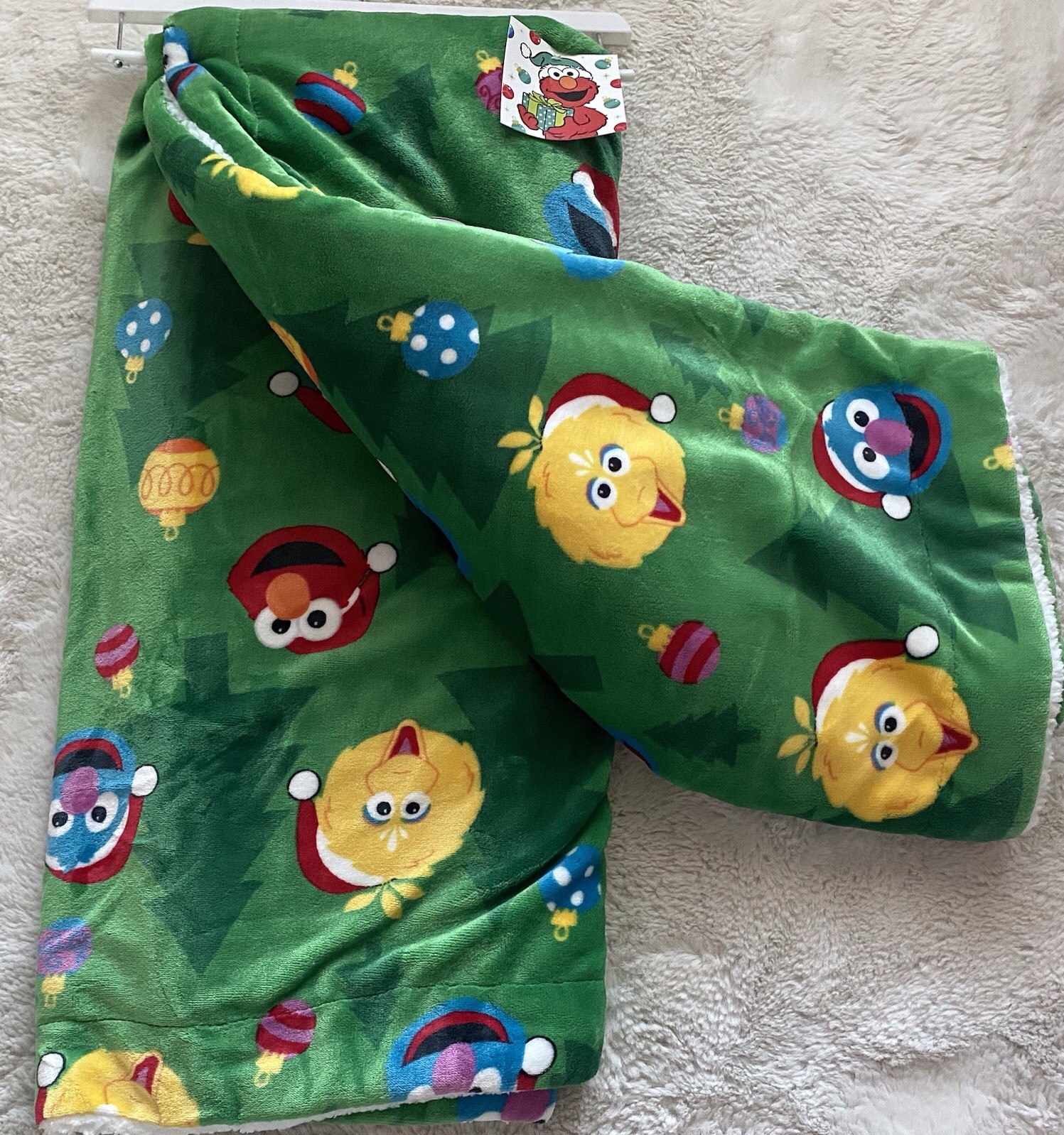Sesame Street Christmas W/Sherpa Throw Blanket Elmo Cookie Monster Big Bird NEW