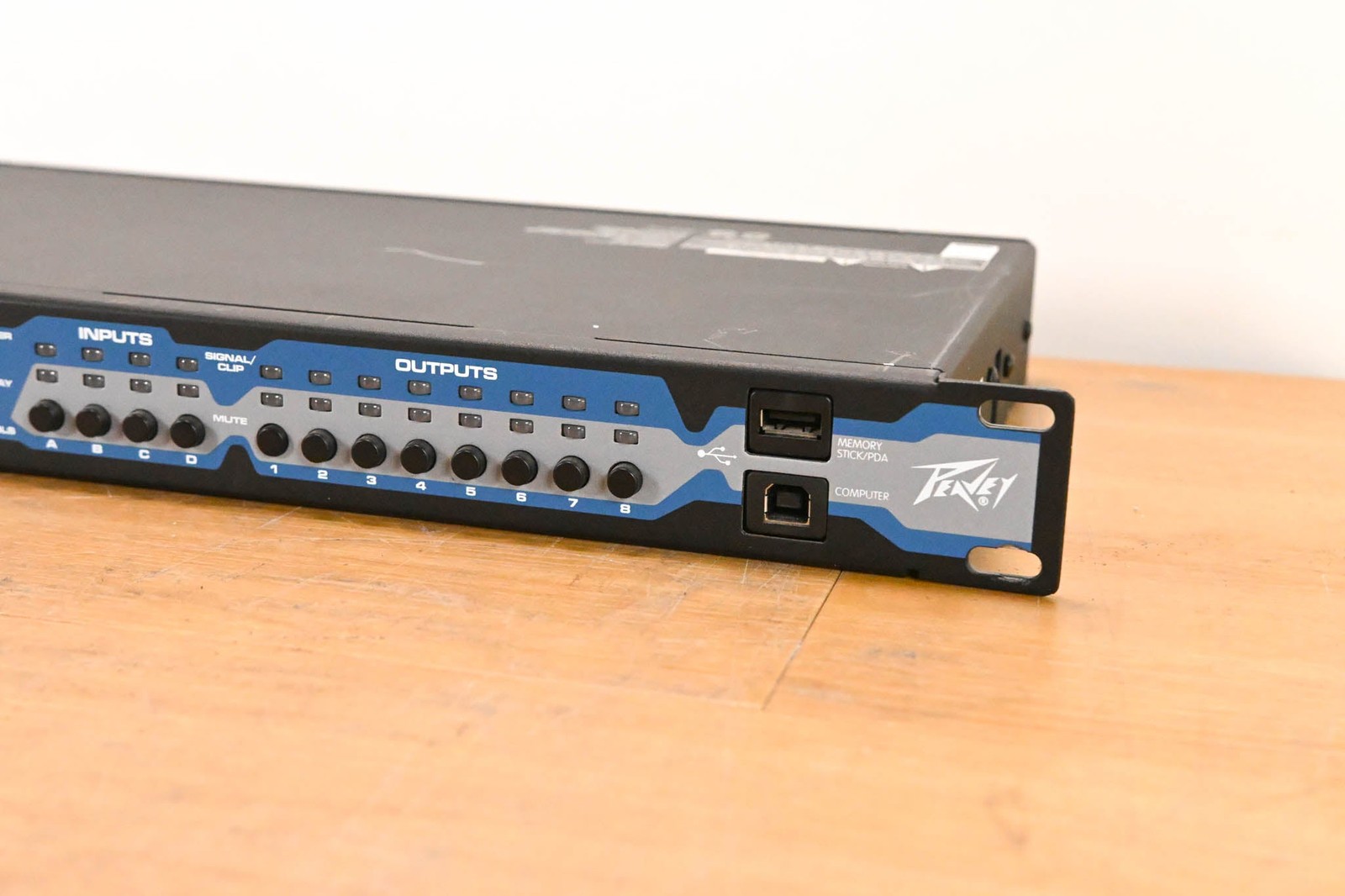 Peavey VSX 48 4-in/8-out Loudspeaker Management System CG01YYU
