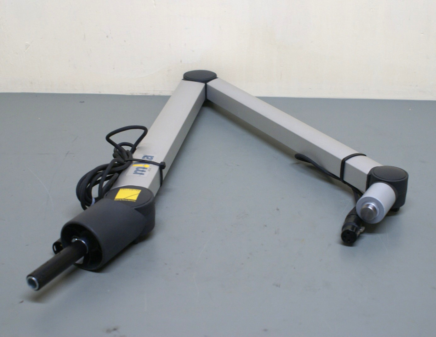 Yellowtec M!ka M size Professional Microphone Boom Arm  w/XLR cable   1D