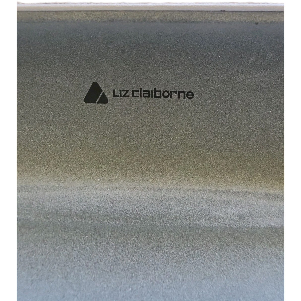 Authentic Liz Claiborne White Hard Eyeglass Case Clamshell Logo Hard Shell EUC