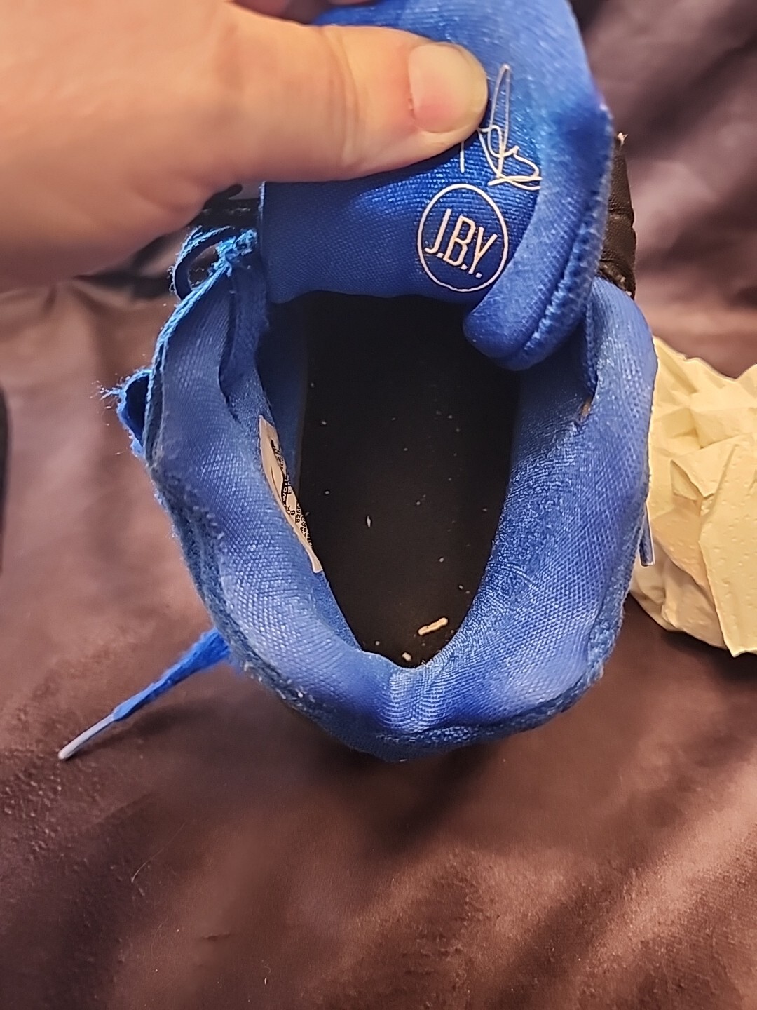 Nike Kyrie 2 Brothethood Blue Youth Size 7 Preowned Needs new shoestrings