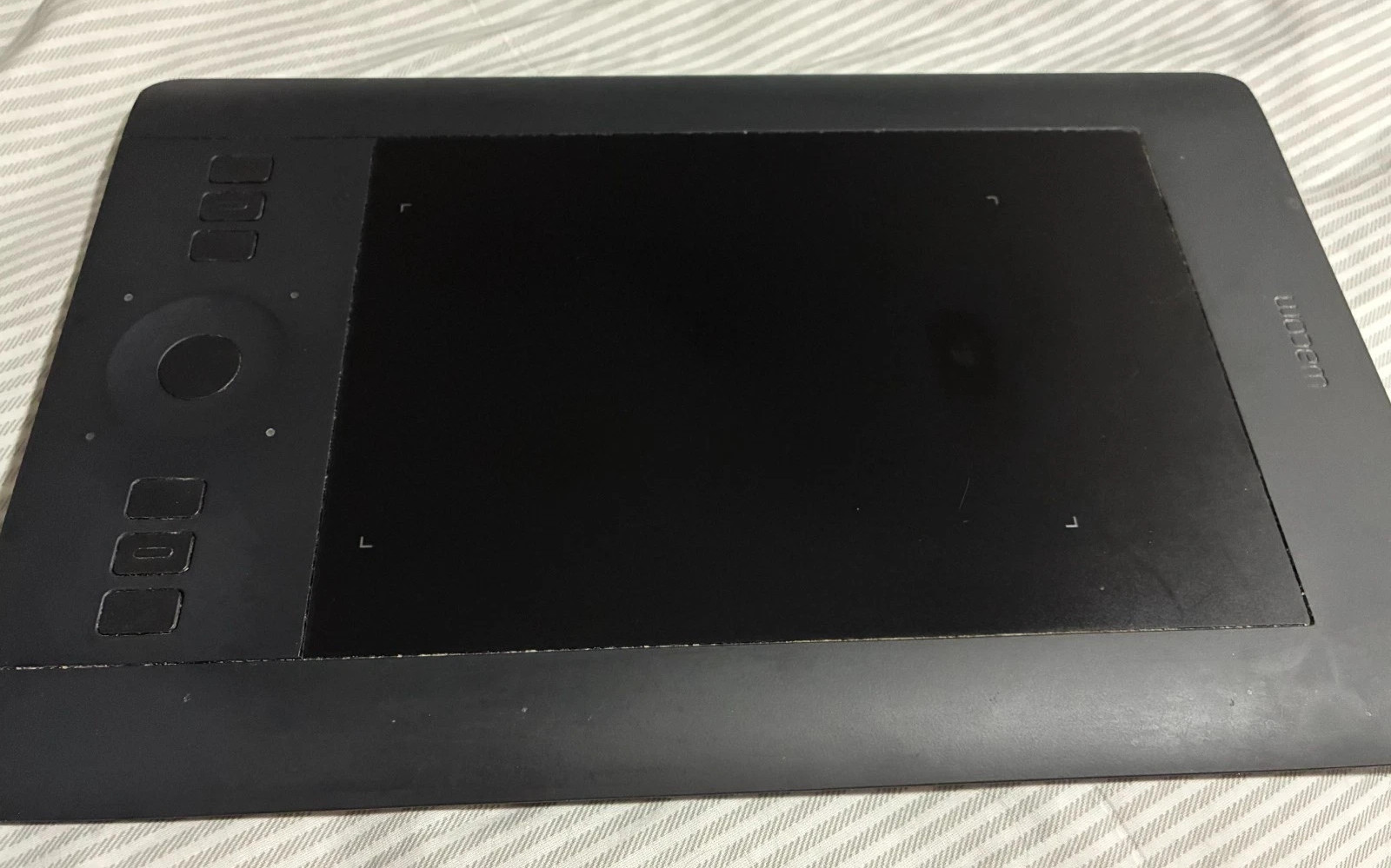 Wacom Intuos Pro Small PTH-451 Graphics Tablet No Pen