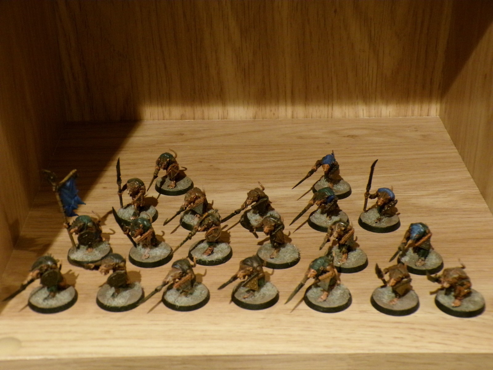 Warhammer: Age of Sigmar Skaven Clanrats – 20 Fully Painted Figures Group #1 Use
