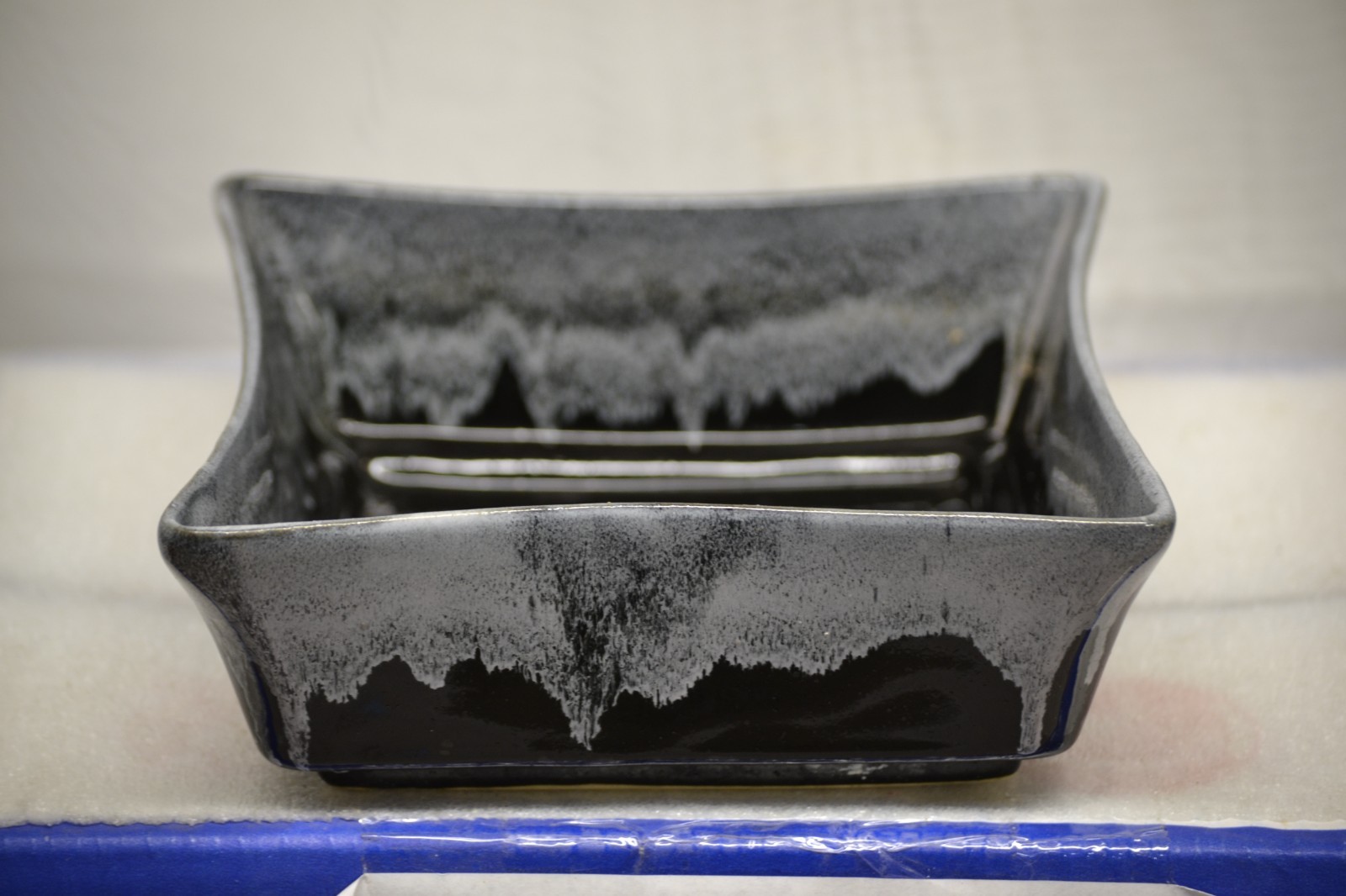 MID CENTURY MODERN BLACK SQUARE BLACK PLANTER WIITH GRAY DIP 7" SQ. MCM