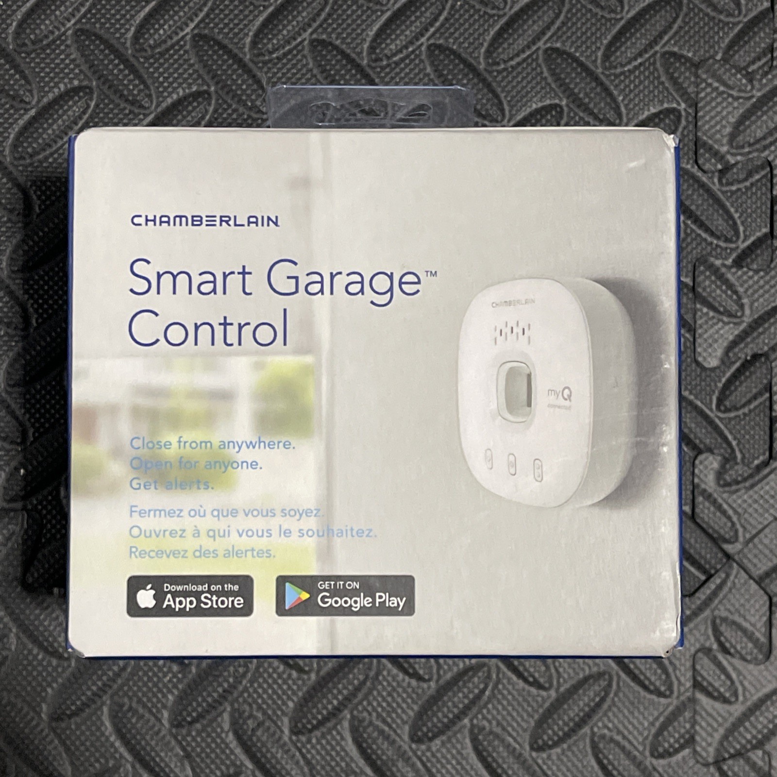 CHAMBERLAIN MYQ-G0401-ES Smart Garage Control NEW