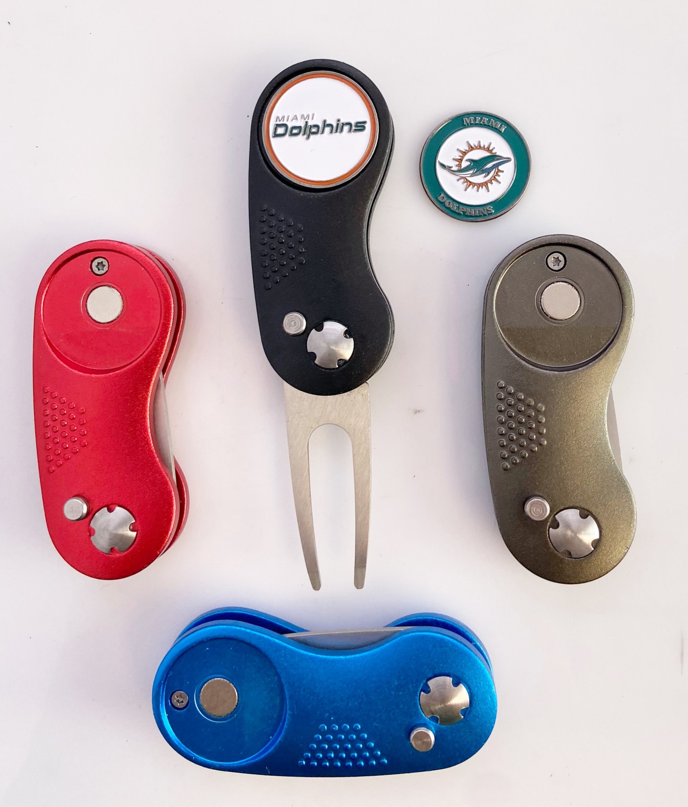 NFL 2 Prong Switchblade GOLF DIVOT REPAIR TOOL Black + Ballmark MIAMI DOLPHINS