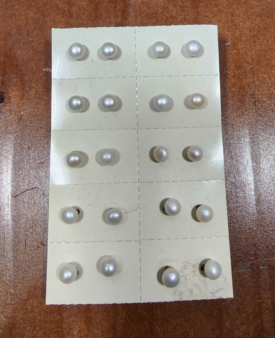 One Pair Sterling Silver Pearl Stud Earrings