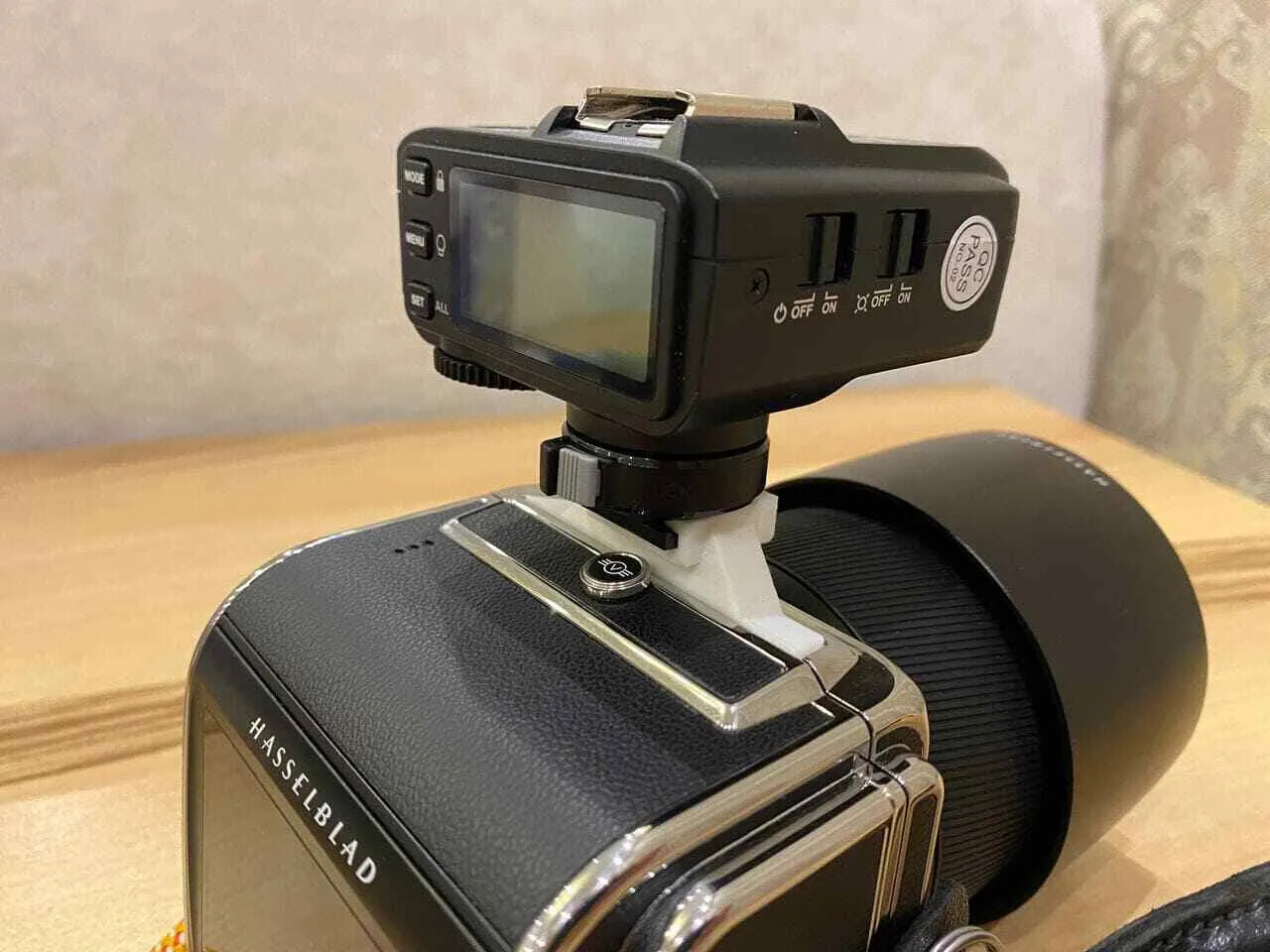HASSELBLAD 907X COLD SHOE ADAPTER