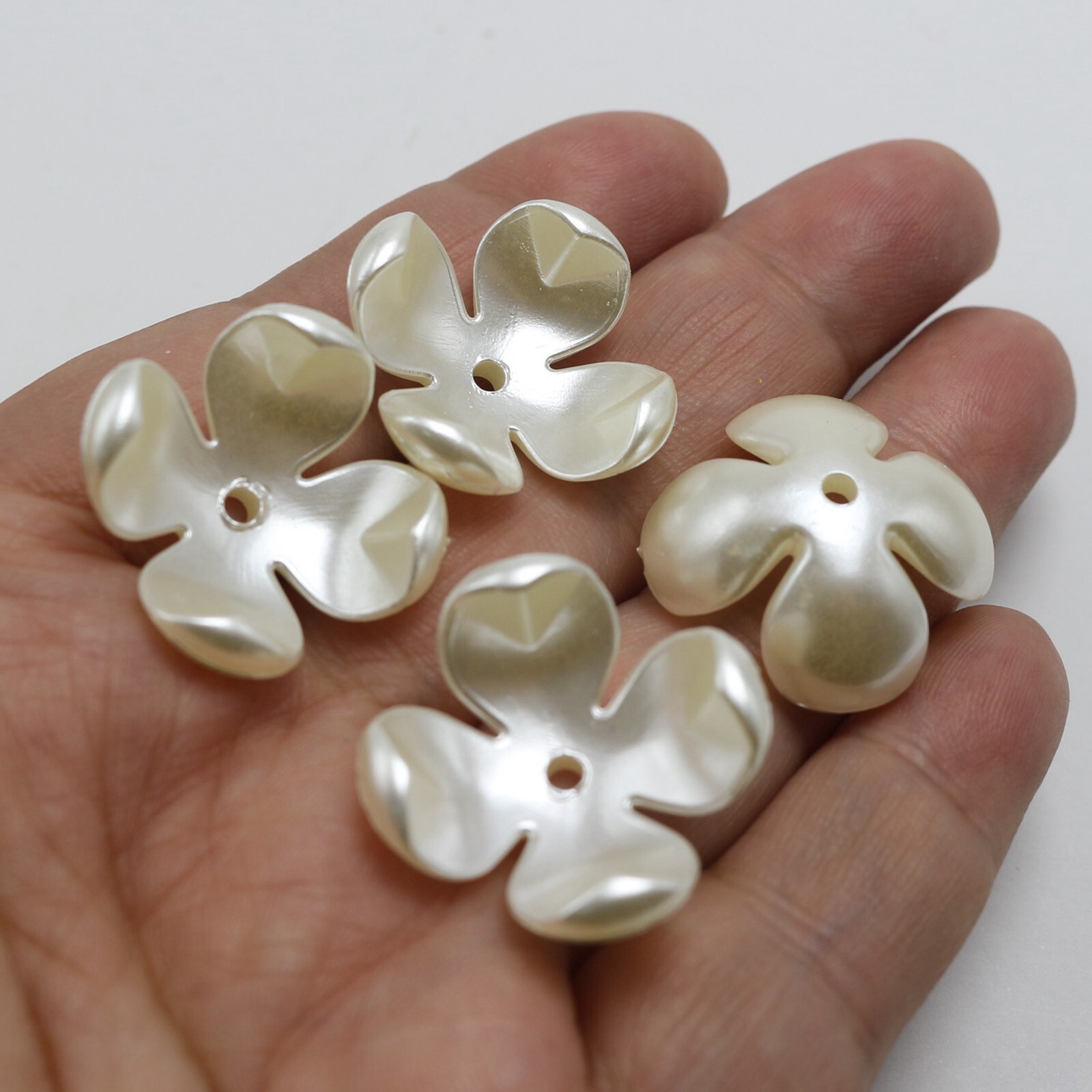 25 Ivory Acrylic Large Pearl 4-Petals Flower Beads Cap 24mm Center Hole Sewing