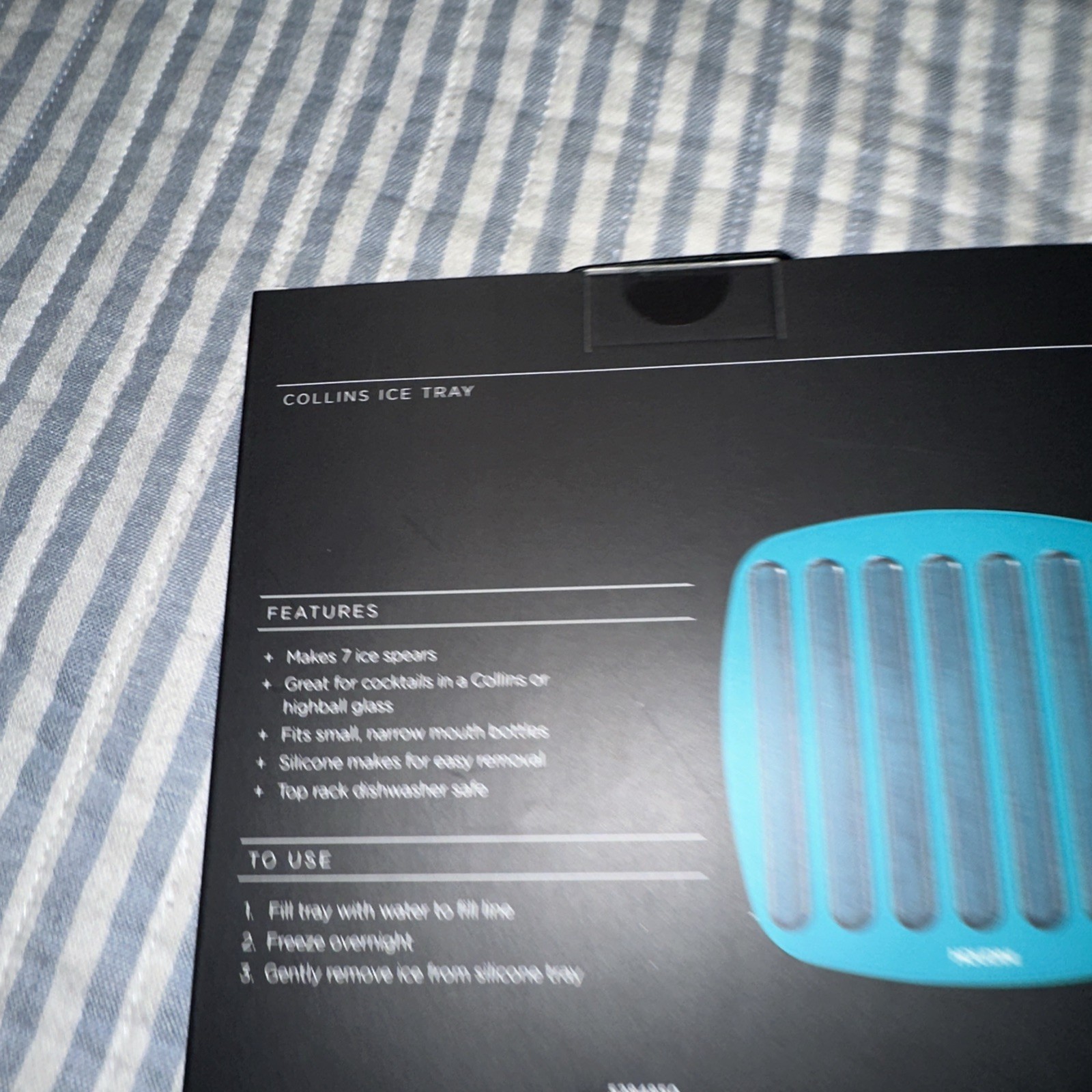 Houdini Blue Silicone Collins Ice Tray, 7 Ice Spears