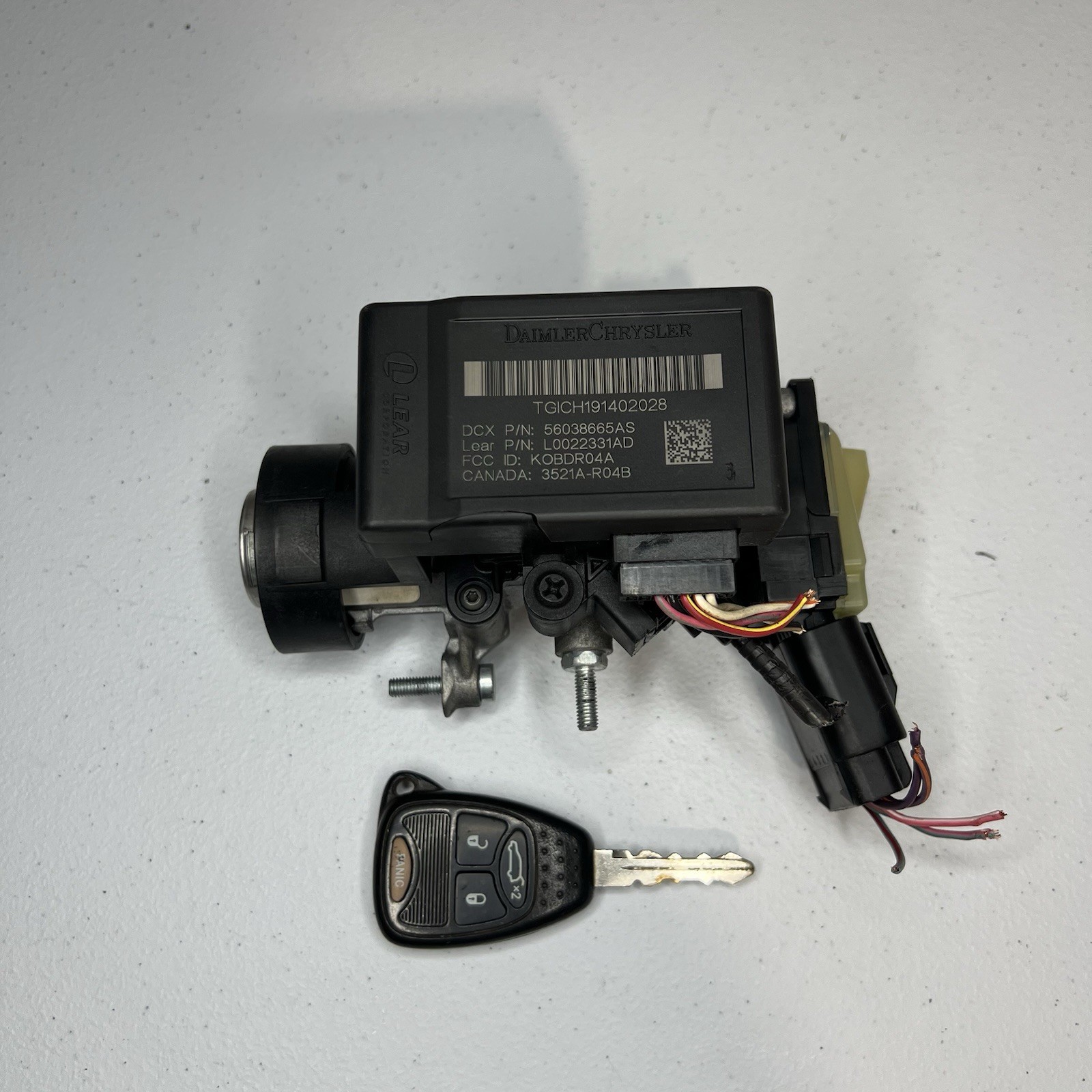 05-08 Chrysler 300 Entry Ignition Switch Receiver Module Node W/ Key 56038665AS