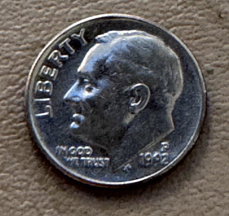 1992 (P)  US Roosevelt Dime "FREE SHIPPING"