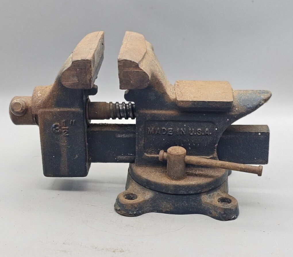 Bench Vise 3 1/2" Jaws Anvil Back Swivel Base Workshop