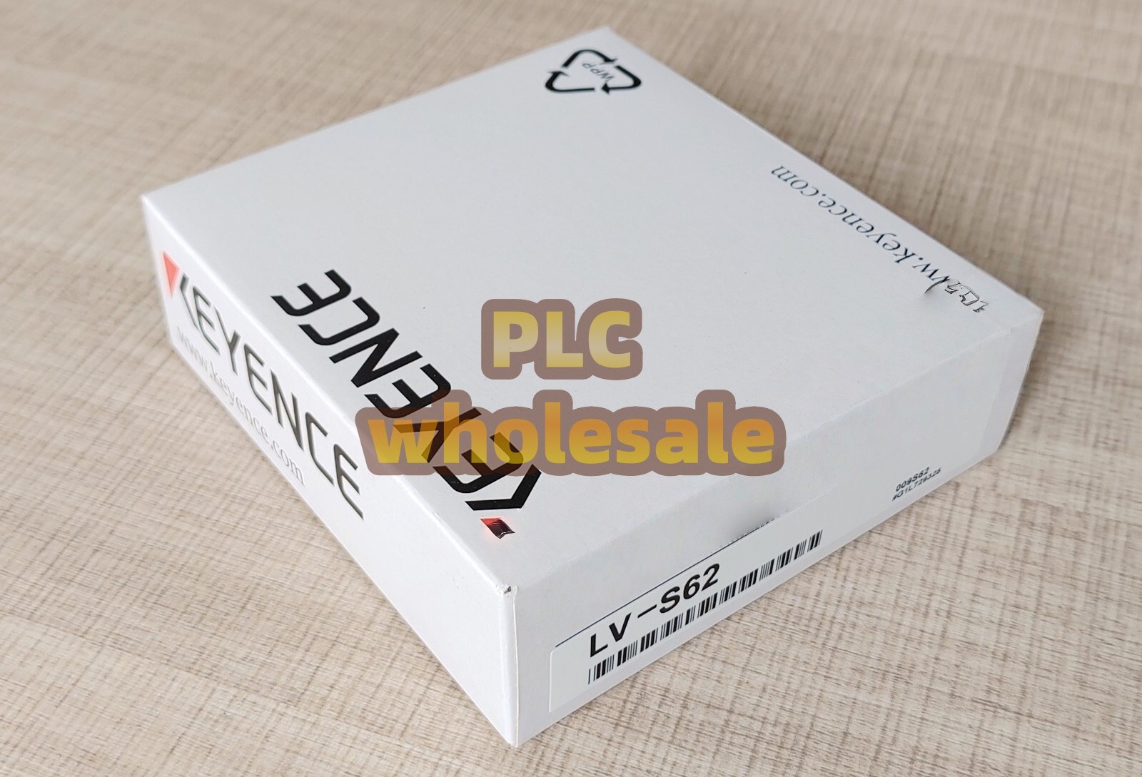New In Box Keyence LV-S62 Laser Sensor Fast shipping