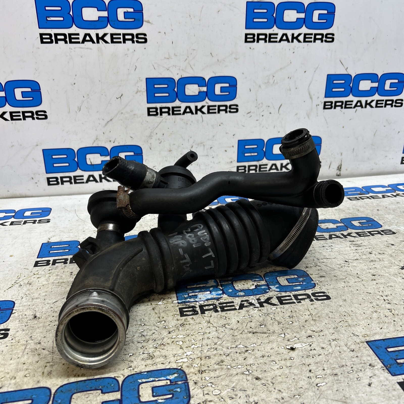 2001 AUDI TT  1.8T  Top Turbo Intercooler Pipe 06A133356G