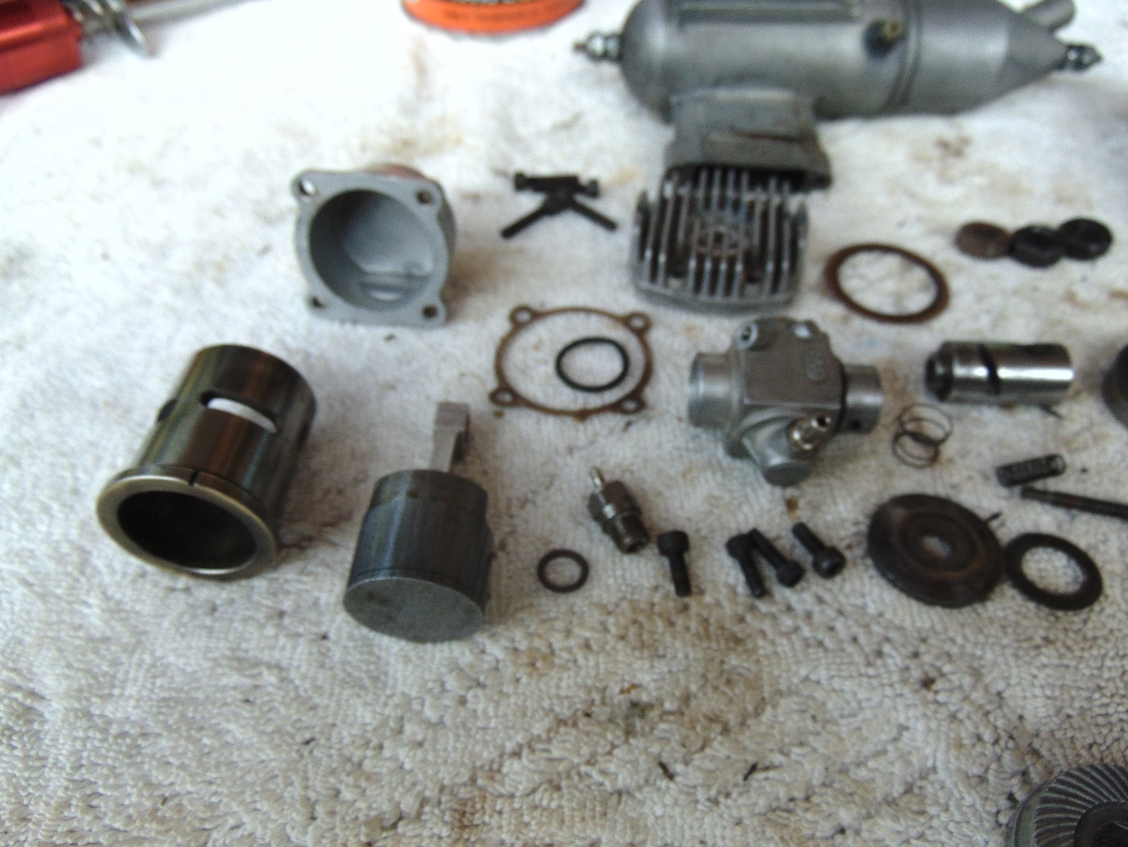 OS FX 46 RC Model Airplane Engine, cleaned well ..