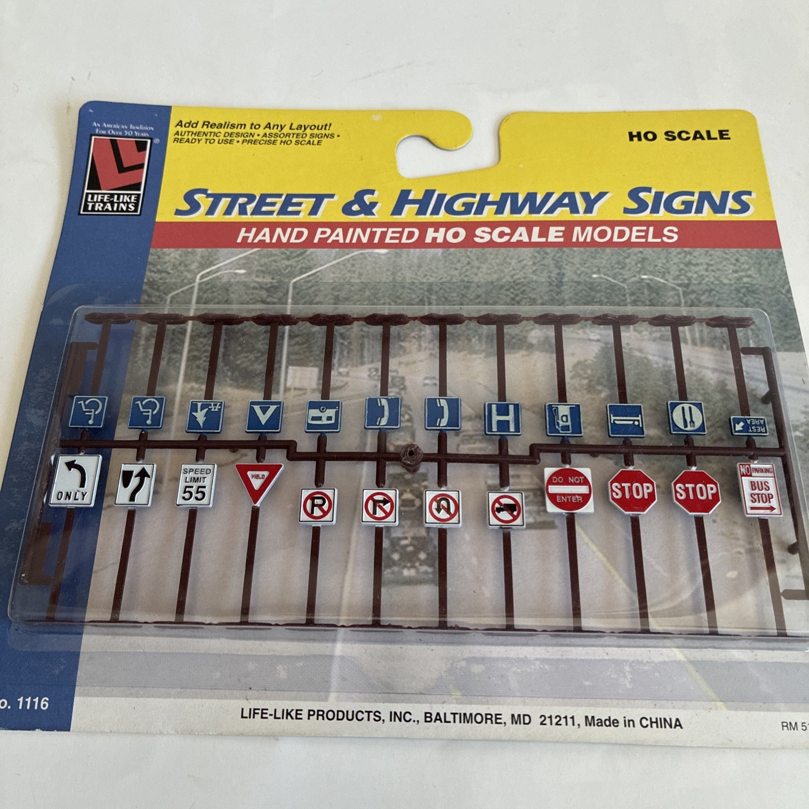 Life-Like #1116 HO Scale Street & Highway Signs New Sealed