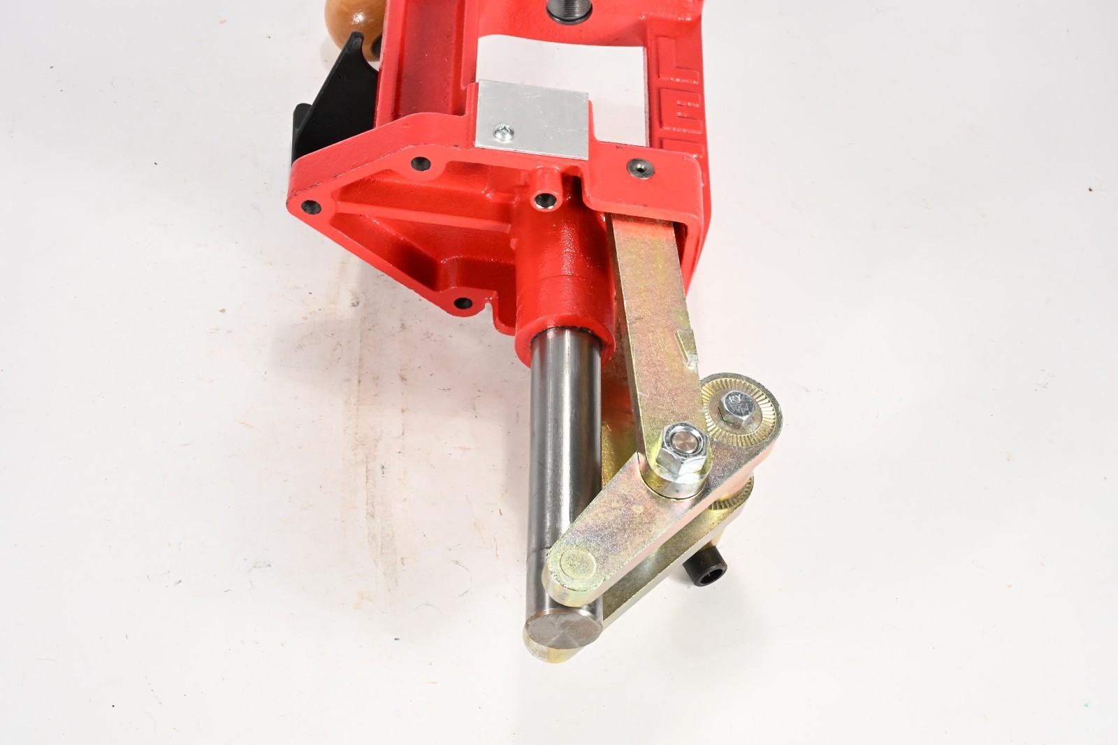 Lee Precision Classic Cast Press - Red