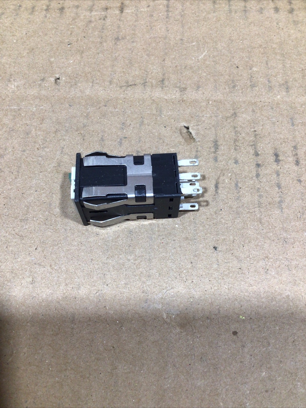 Micro Switch AML 20 Series 1438 L173 NOS