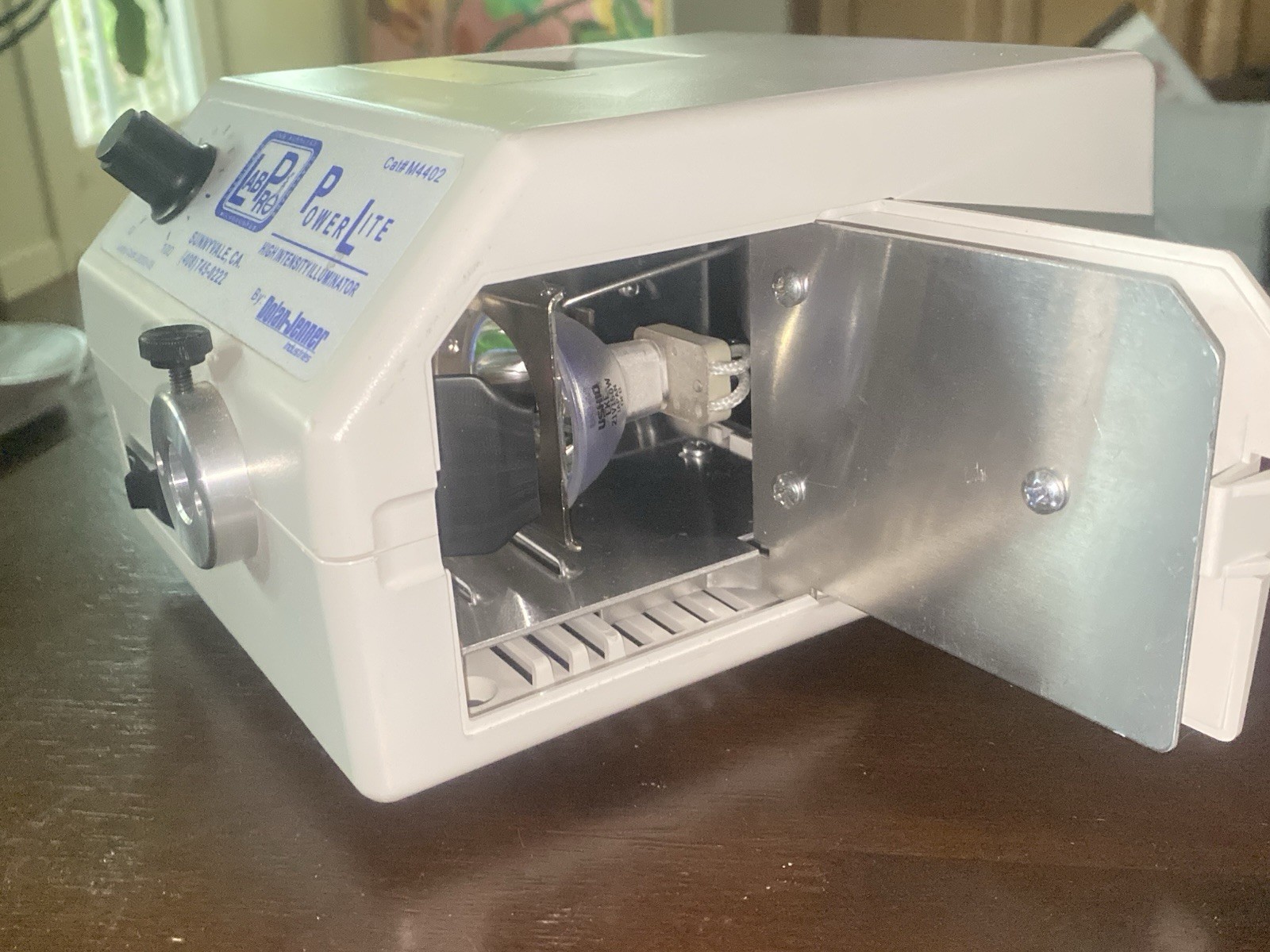 M4402 LabPro Powerlite High Intensity Illuminator Lamp Source