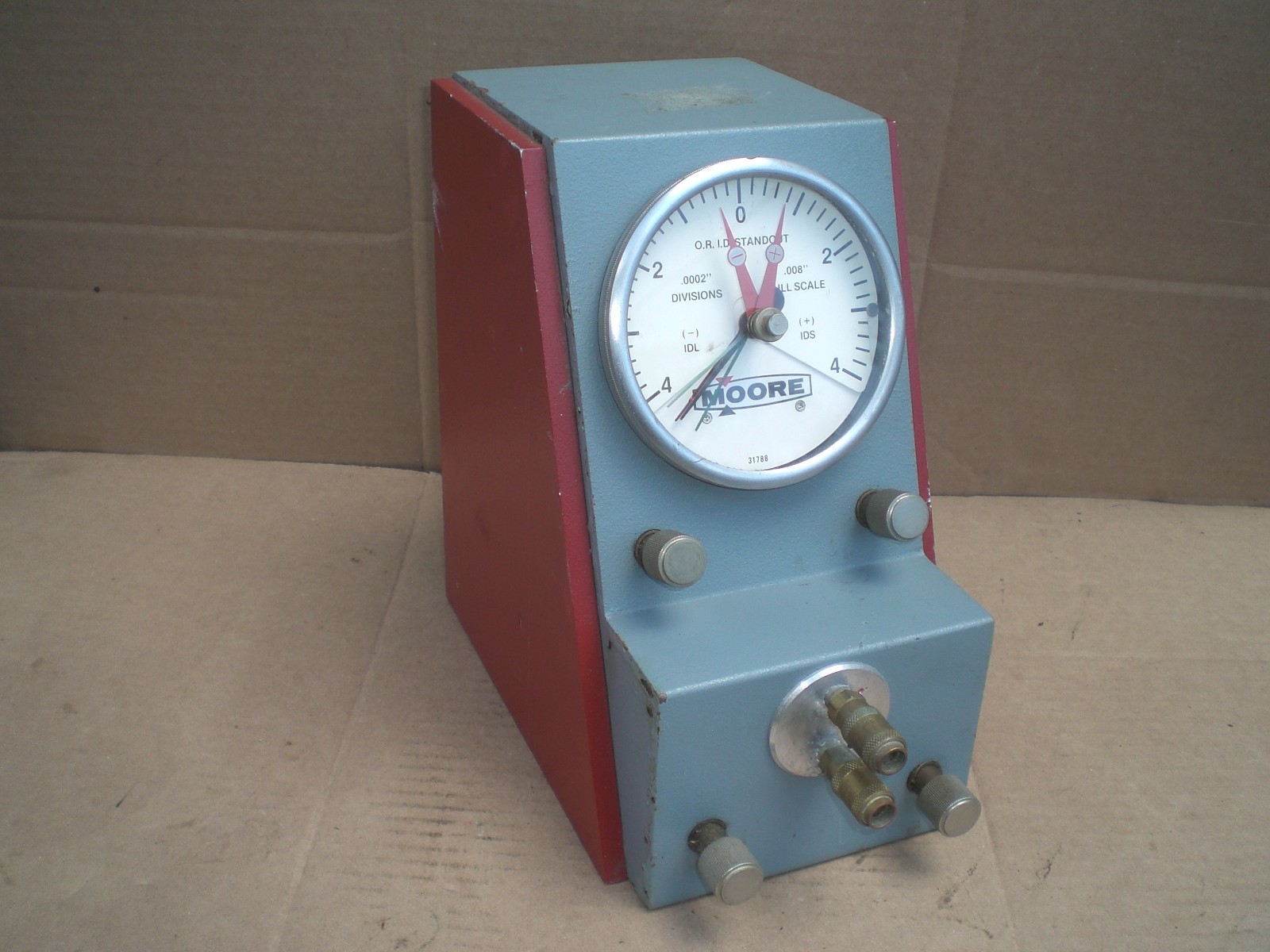 Moore Products precision air gage model 824L