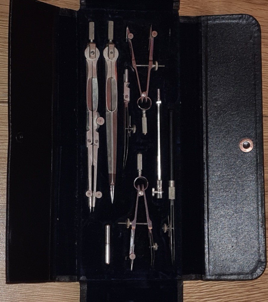 Draughtsman Drawing Set by Schoenner Germany Drawing set 1950s Cased instruments