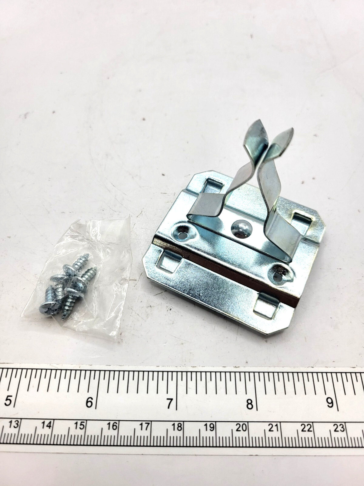 Triton 53107, Extended Spring Clip, Hold Range 3/4"-1-1/4", Pegboard Hook, 0359G