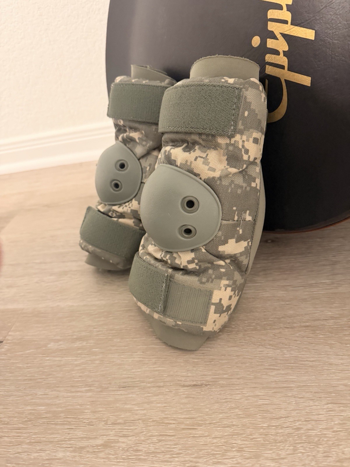 US MILITARY ACU CAMO B.P.E. ELBOW PADS Medium 8415-01-530-2157