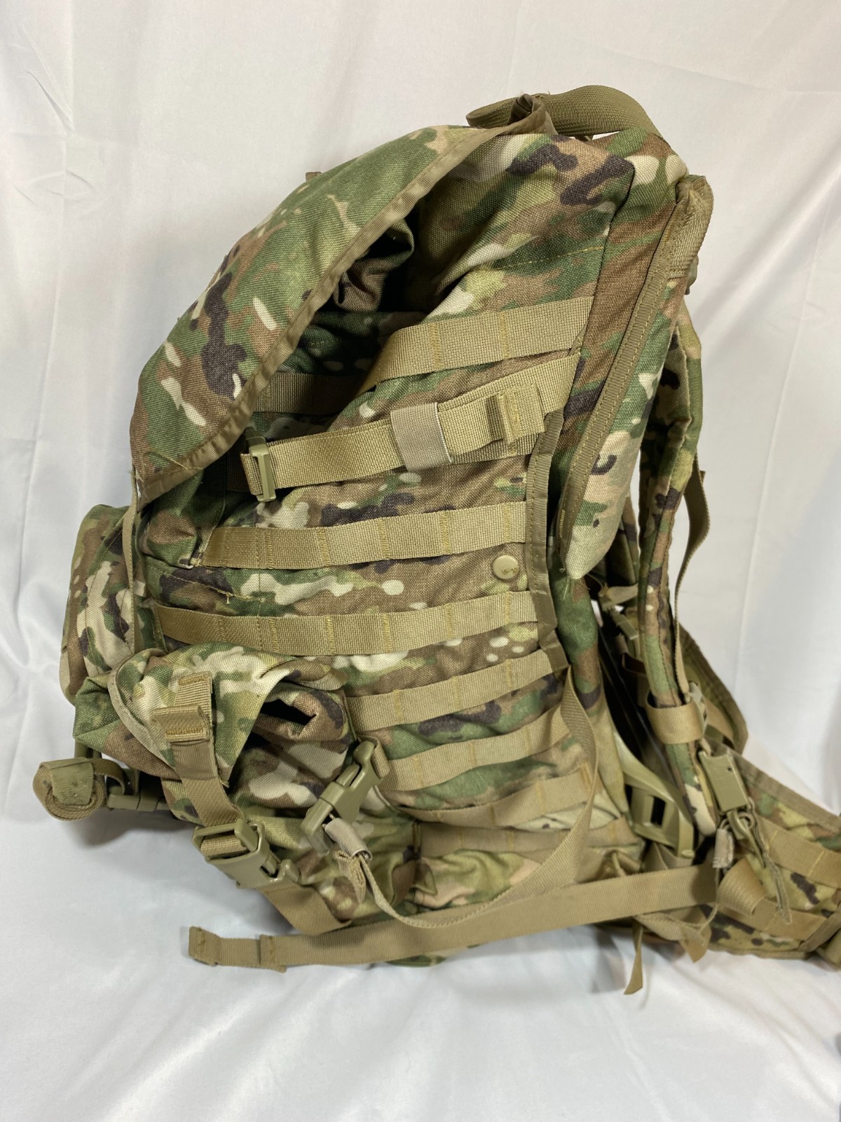 OCP MOLLE 4000 Large Rucksack Set- Set w/Straps, Frame, Pouches Very Good Cond