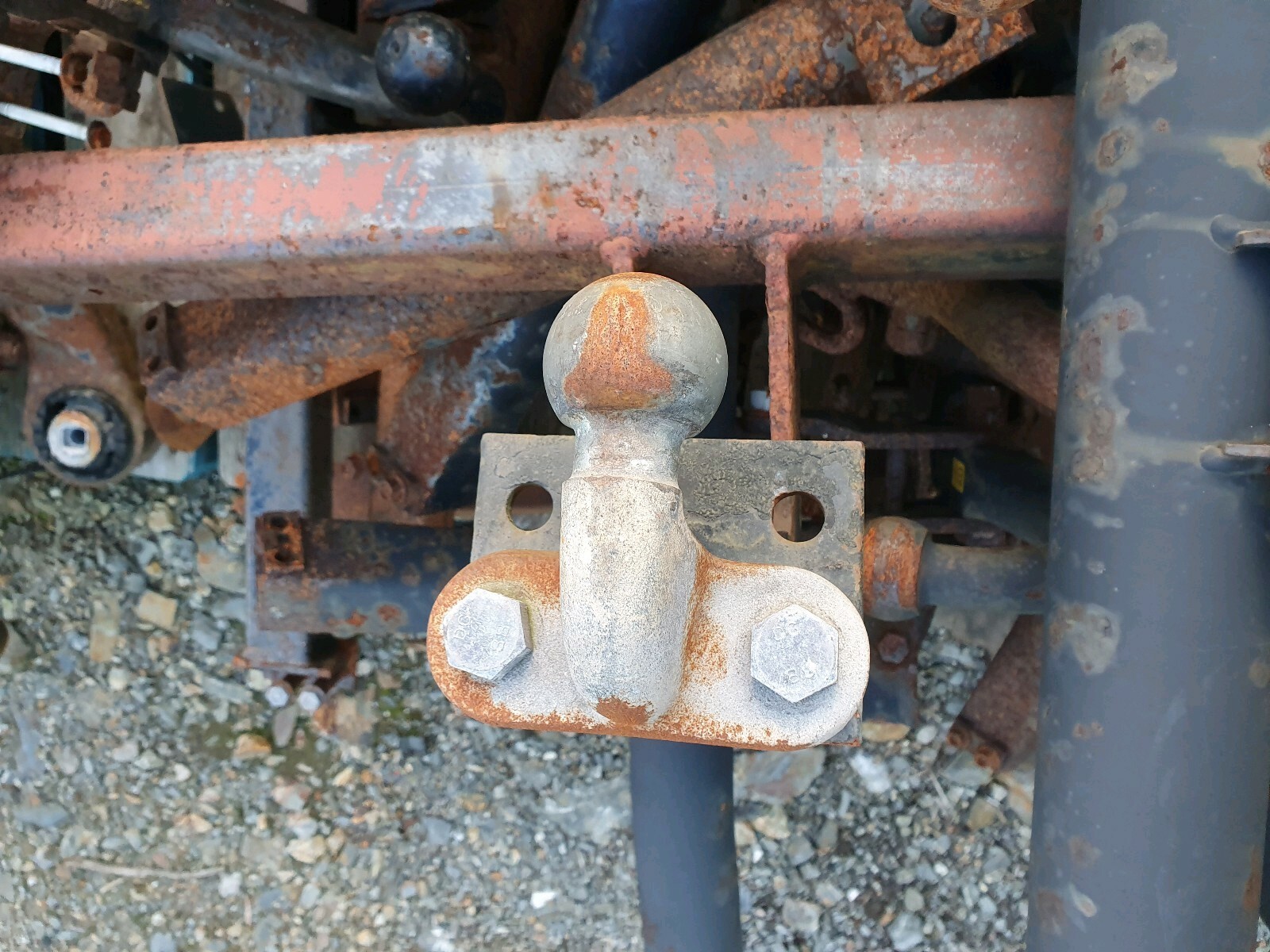 Range Rover p38 tow bar with plug