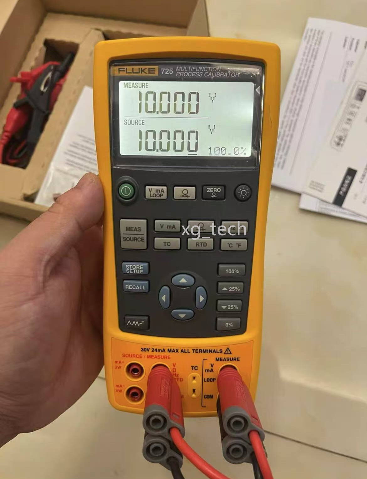1 PC Fluke 725 Multifunction Process Calibrator/UPS or DHL/99NEW